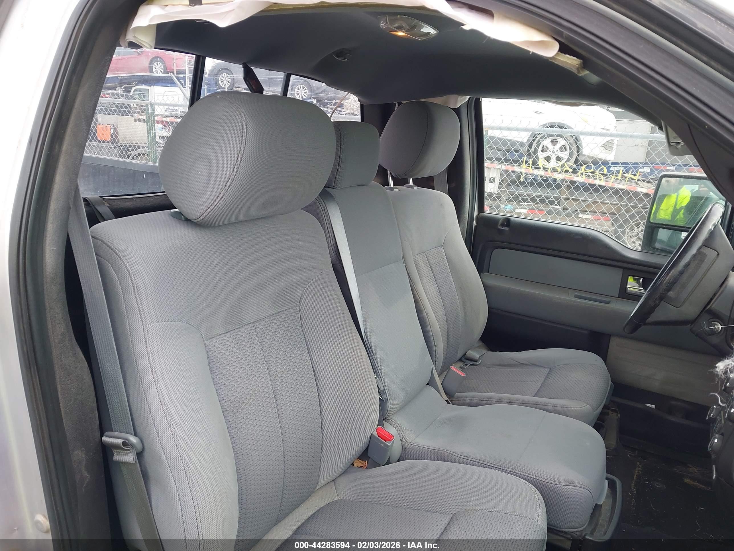 FORD F-150 image 8