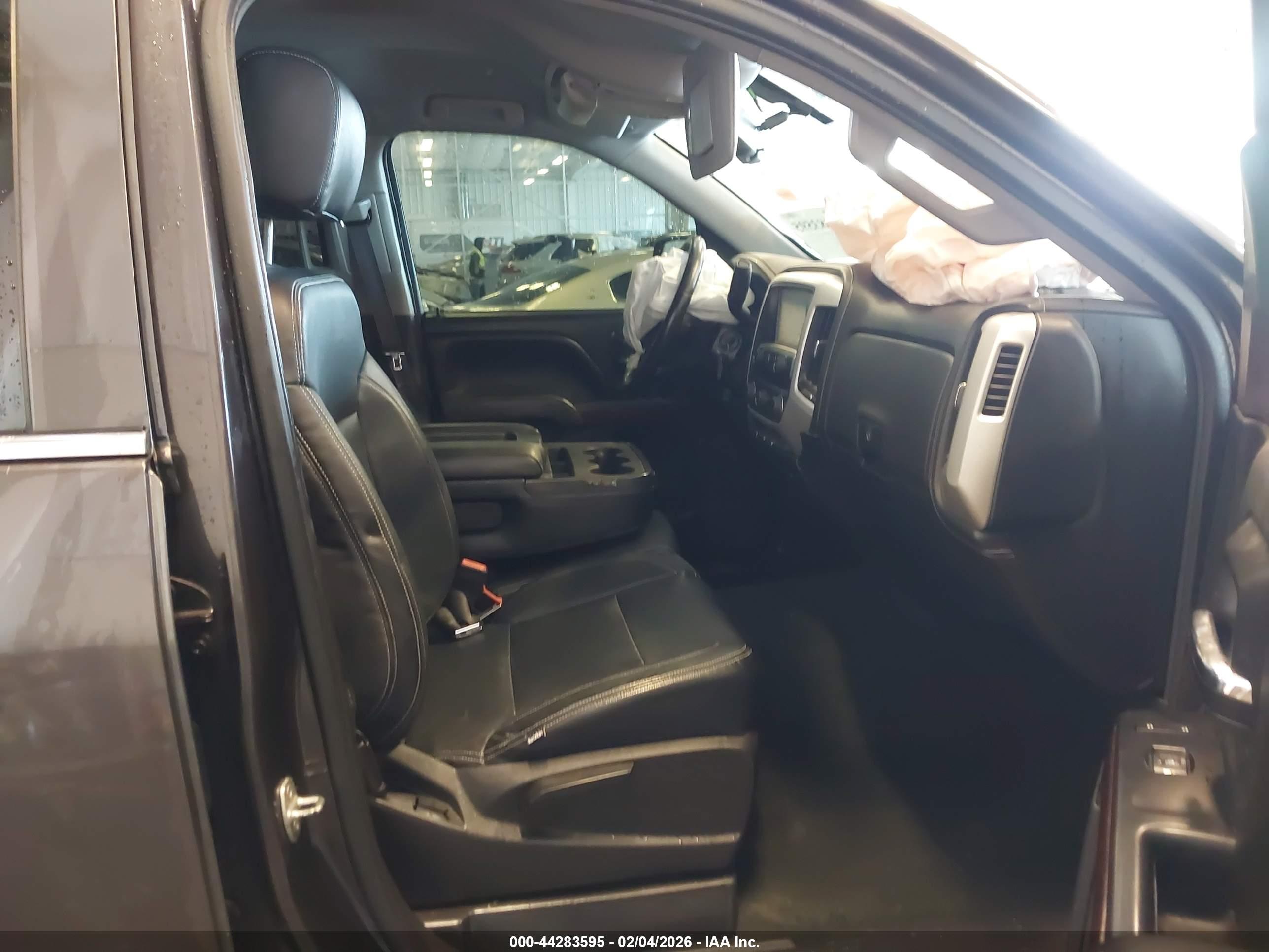 GMC SIERRA image 5