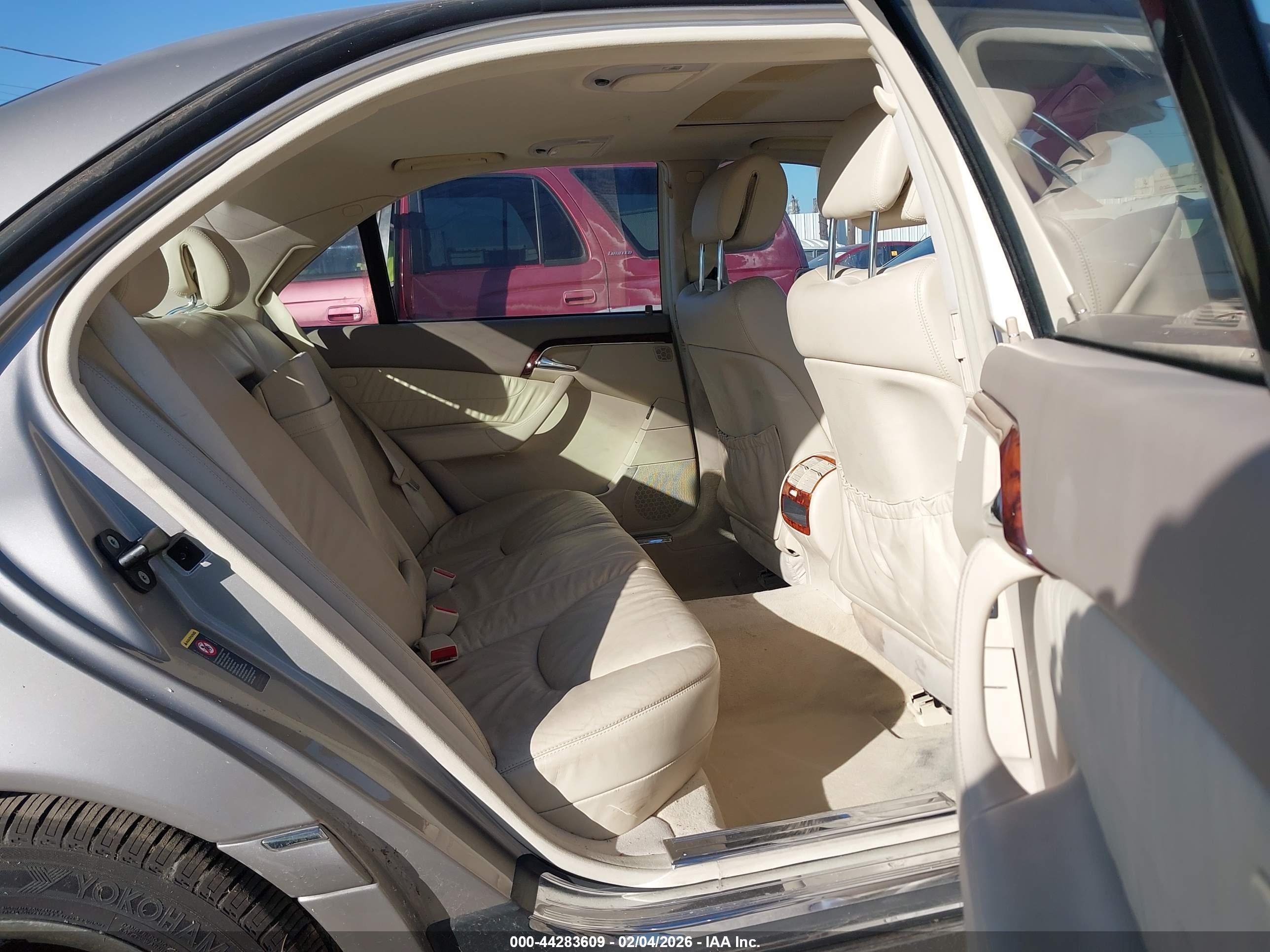 MERCEDES-BENZ S image 8