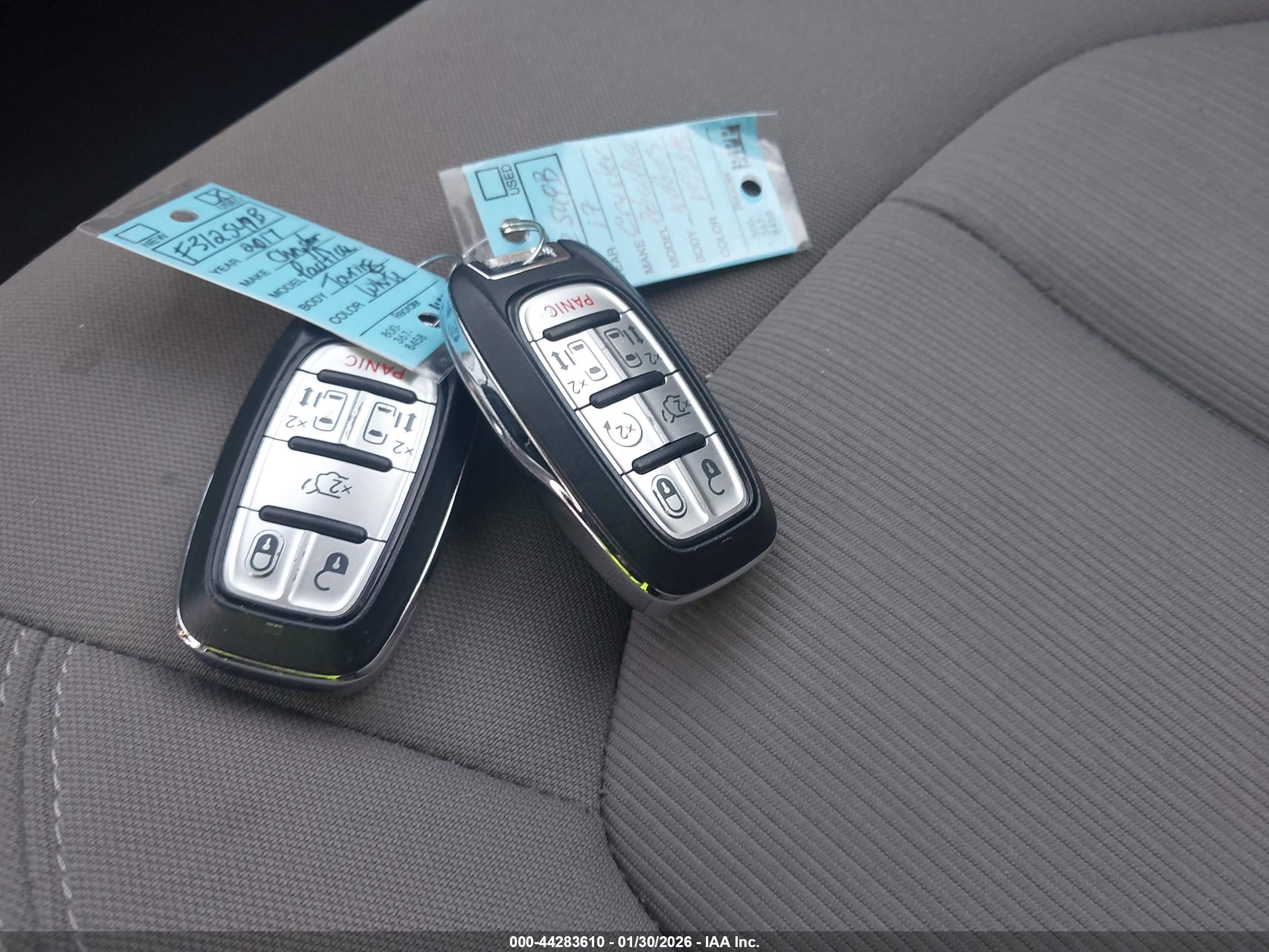 CHRYSLER PACIFICA image 11