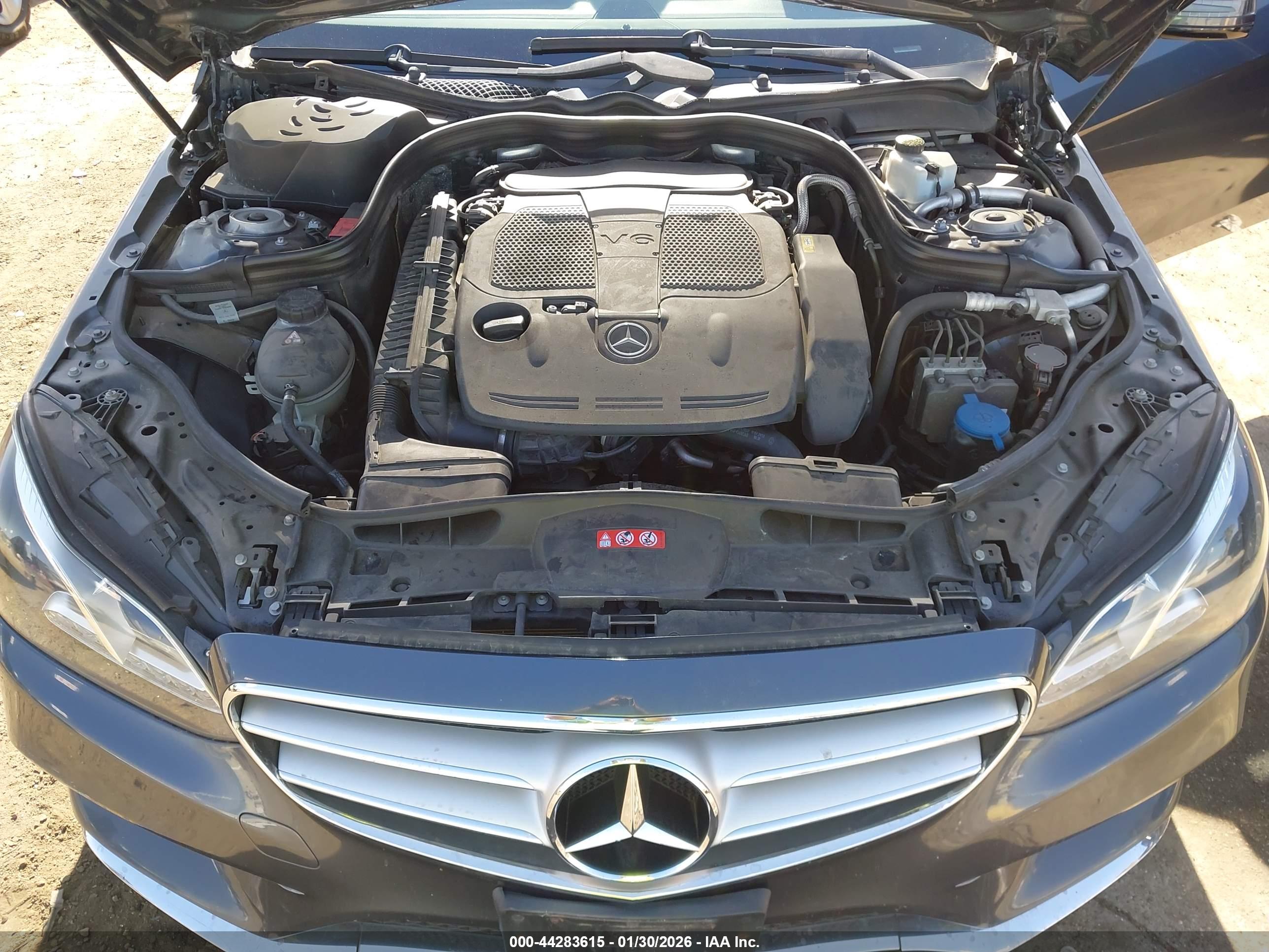 MERCEDES-BENZ E image 10
