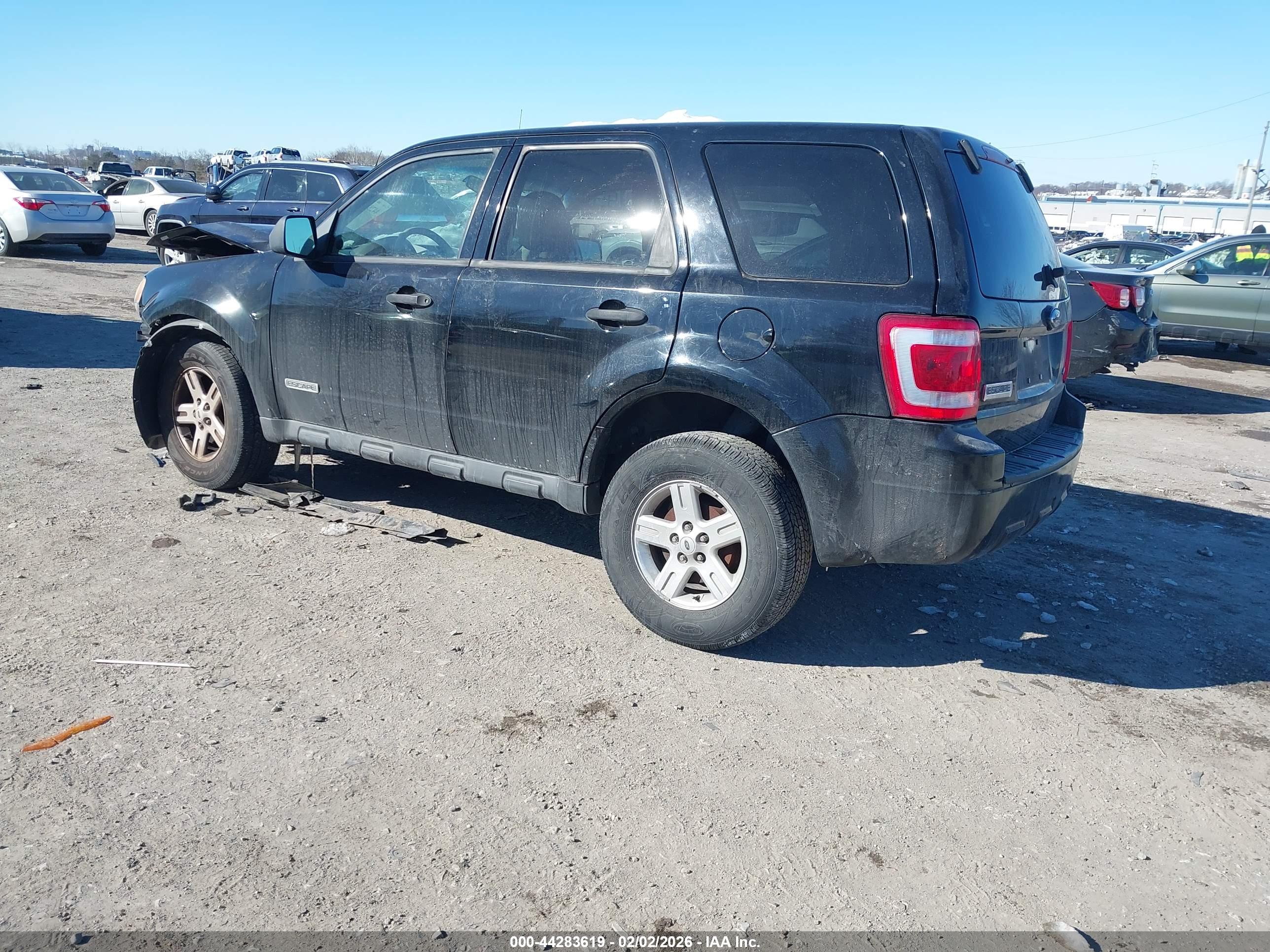 FORD ESCAPE image 3