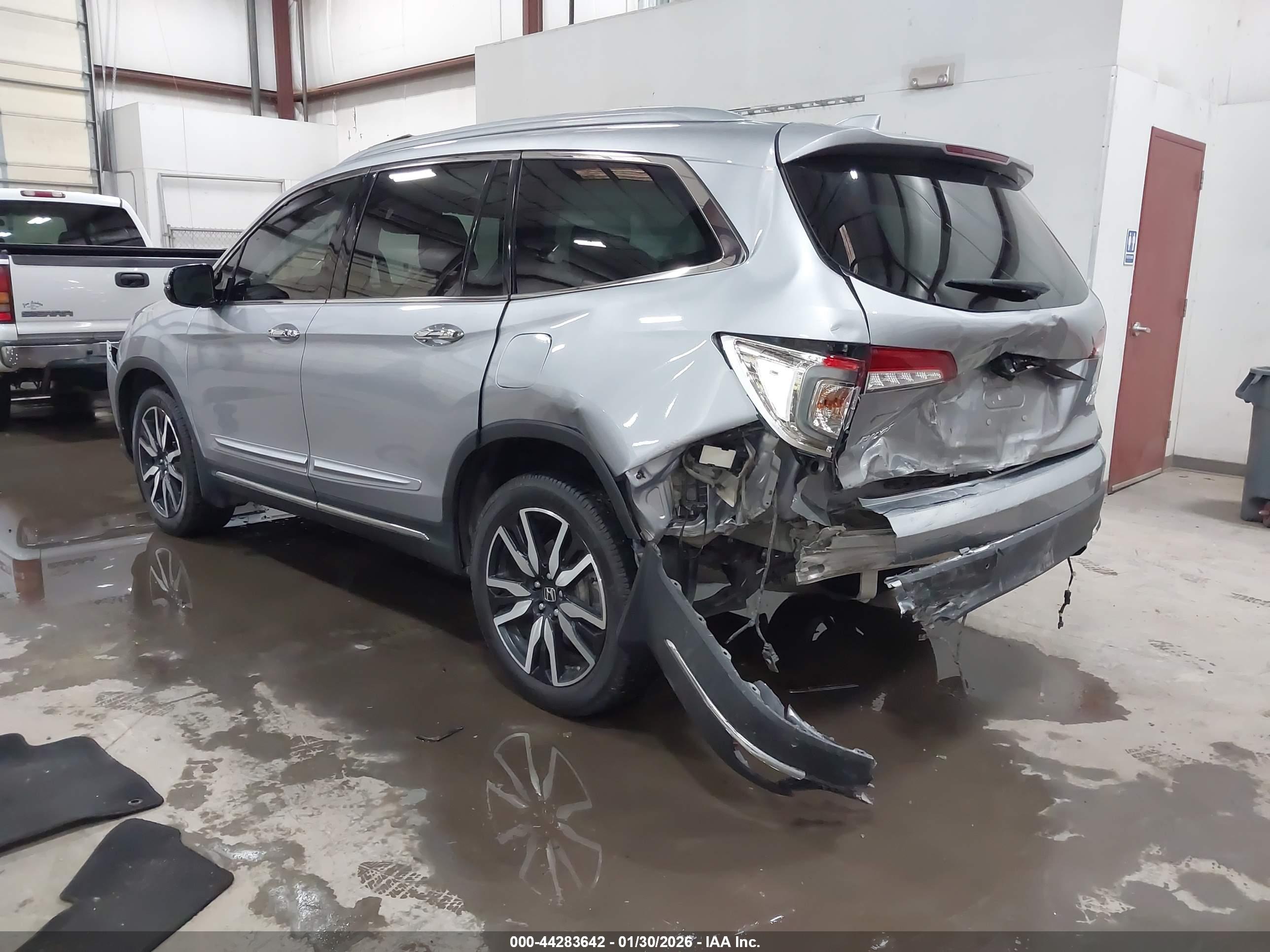 HONDA PILOT image 3
