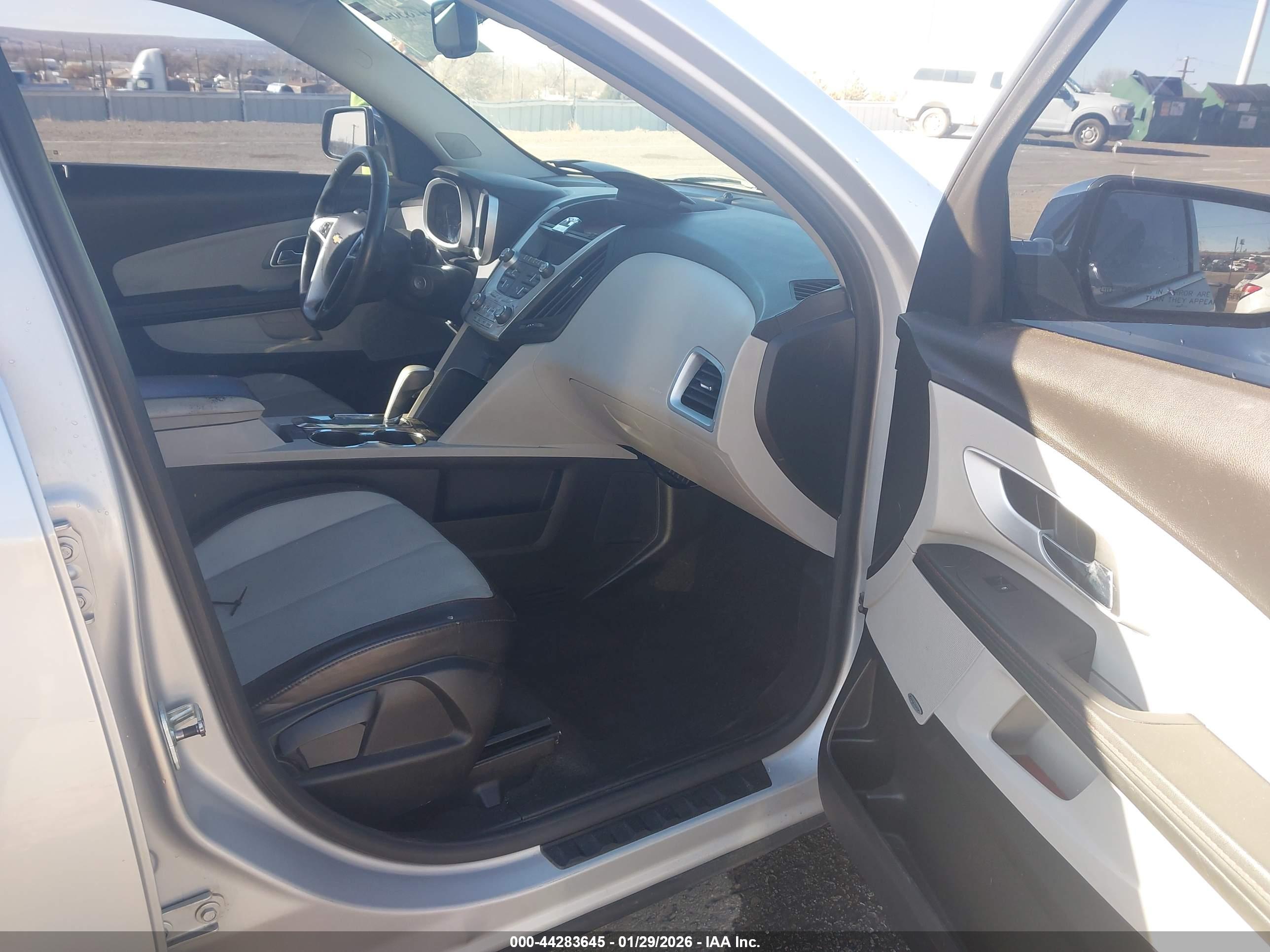 CHEVROLET EQUINOX image 5