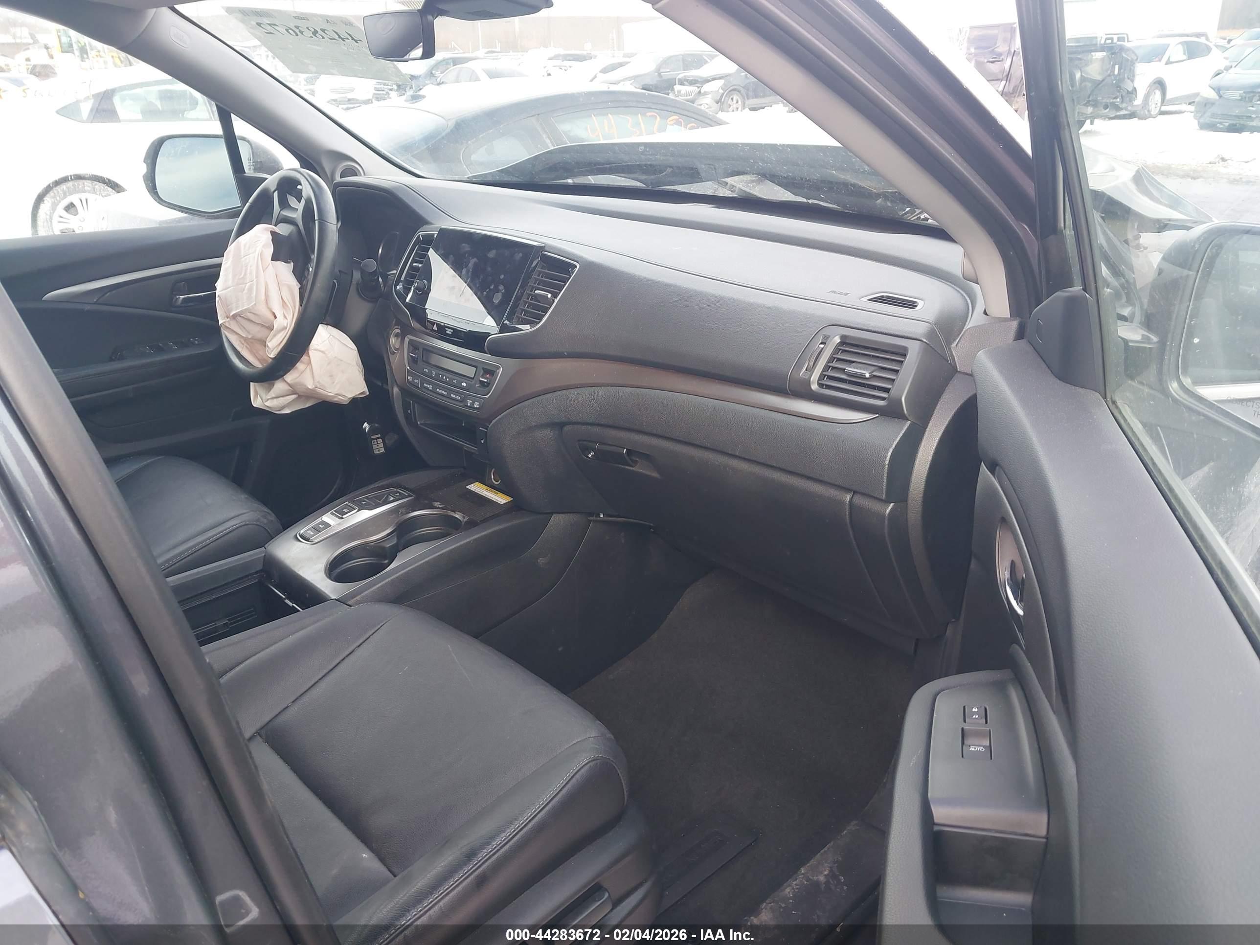 HONDA PILOT image 5