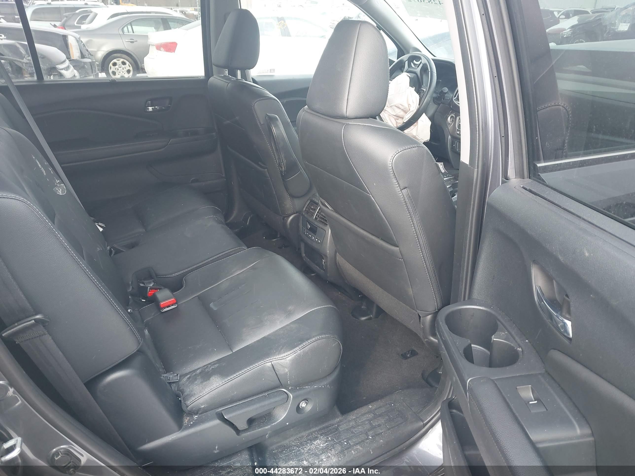 HONDA PILOT image 8