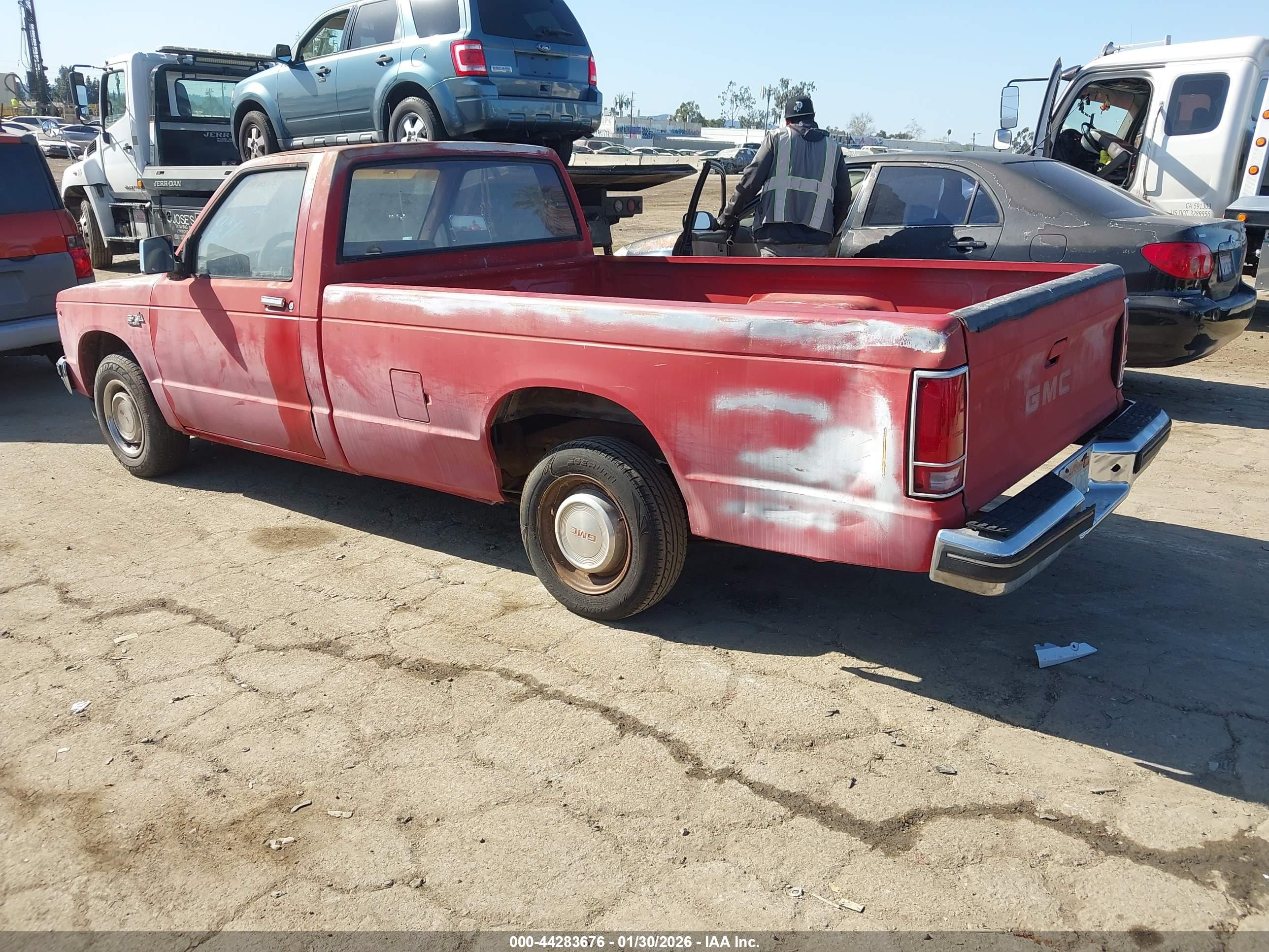 GMC S image 3