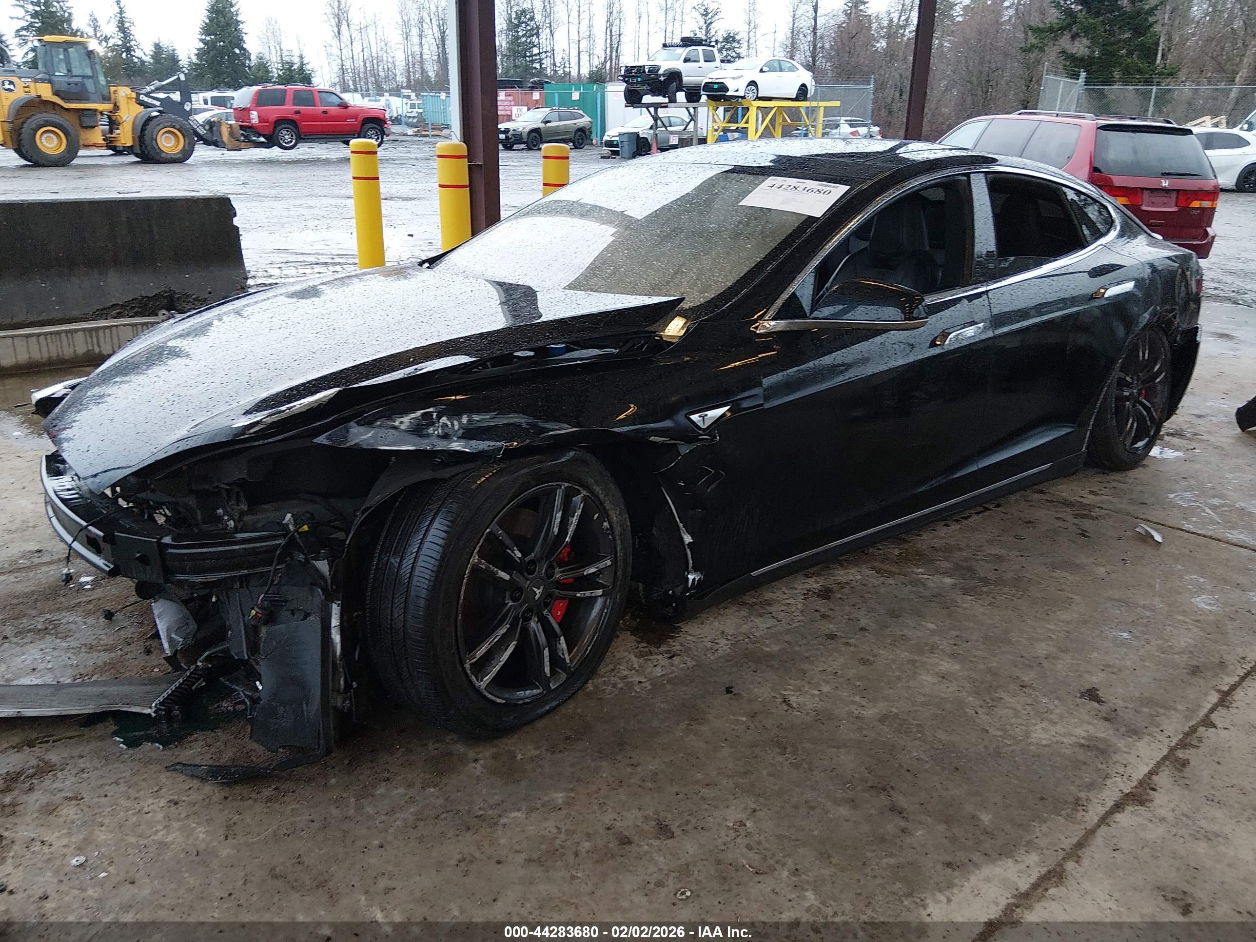 TESLA MODEL image 2