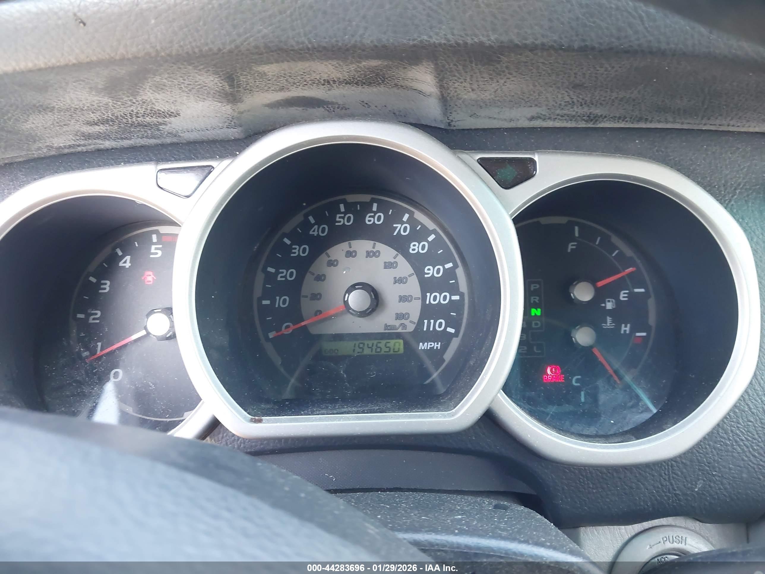 TOYOTA 4RUNNER image 7