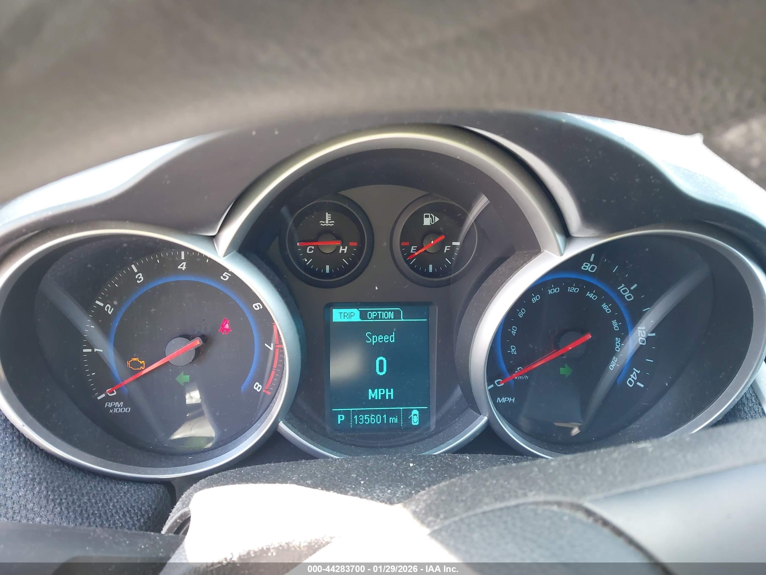 CHEVROLET CRUZE image 7