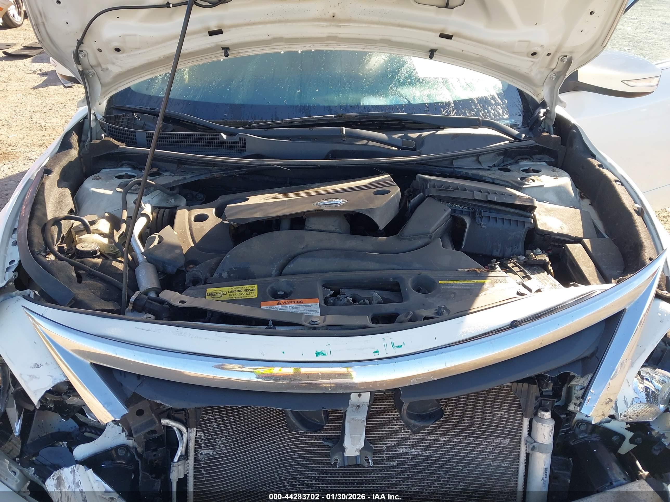 NISSAN ALTIMA image 10