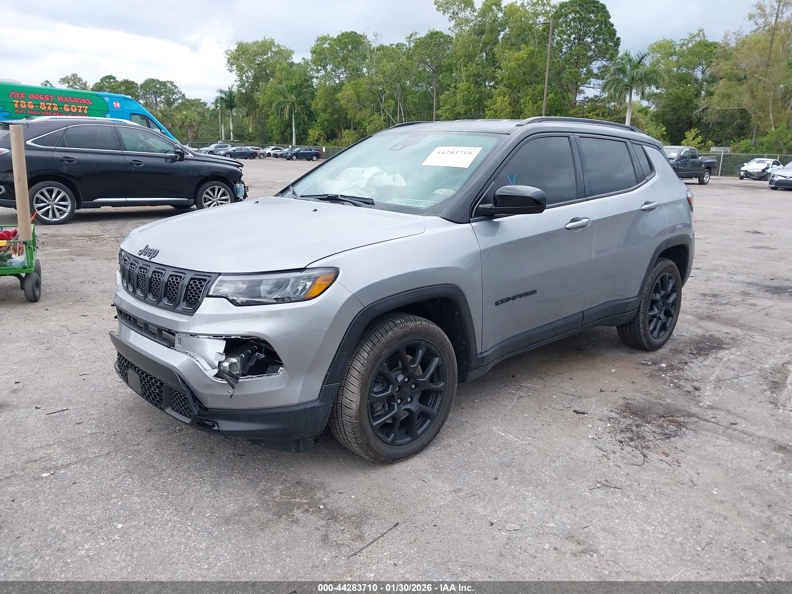 JEEP COMPASS image 2