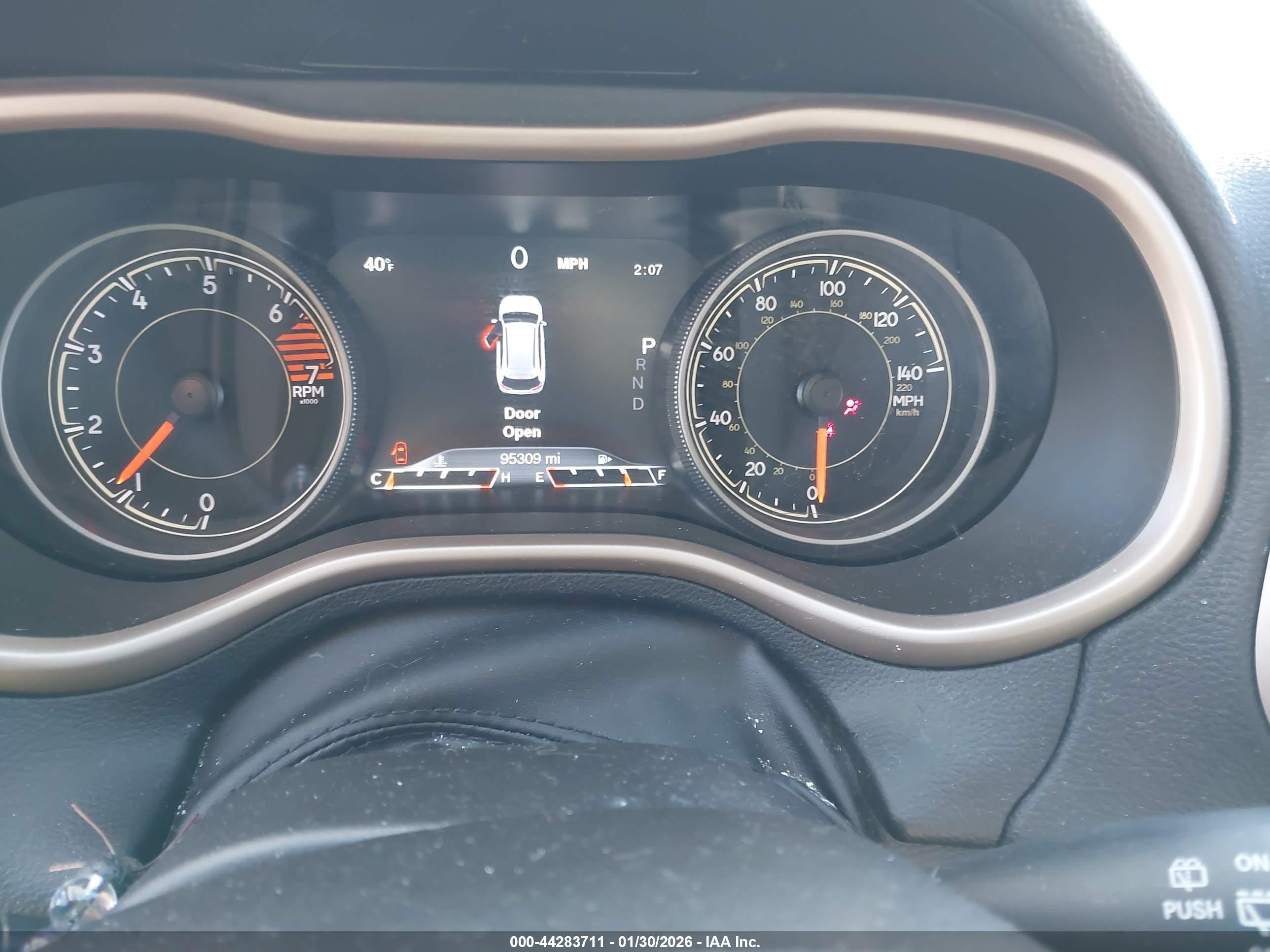 JEEP CHEROKEE image 7