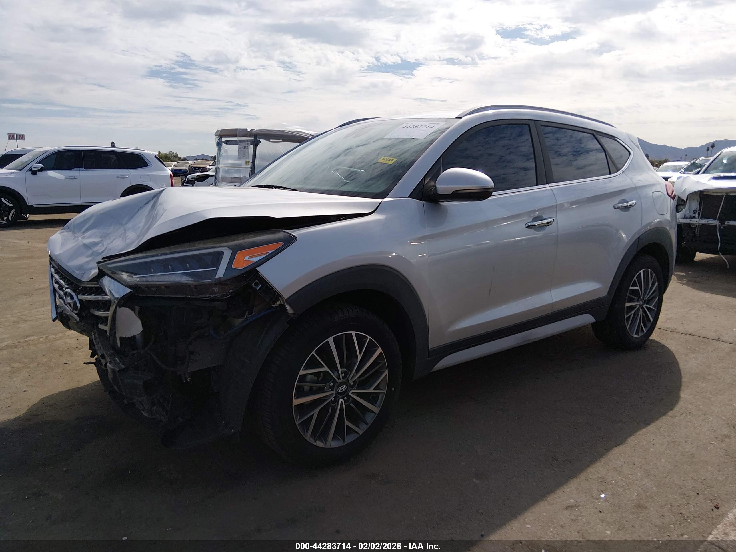 HYUNDAI TUCSON image 2