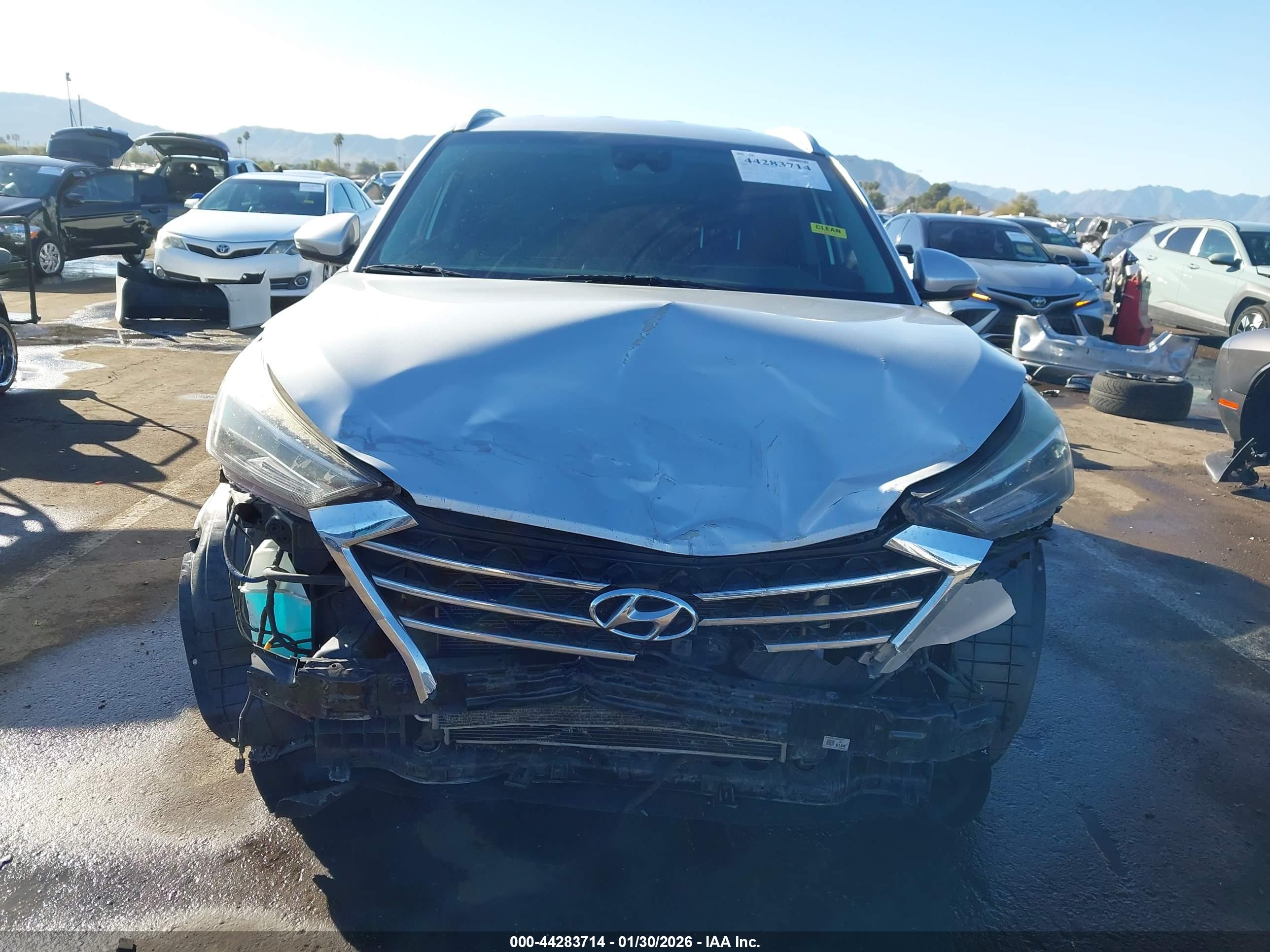 HYUNDAI TUCSON image 6