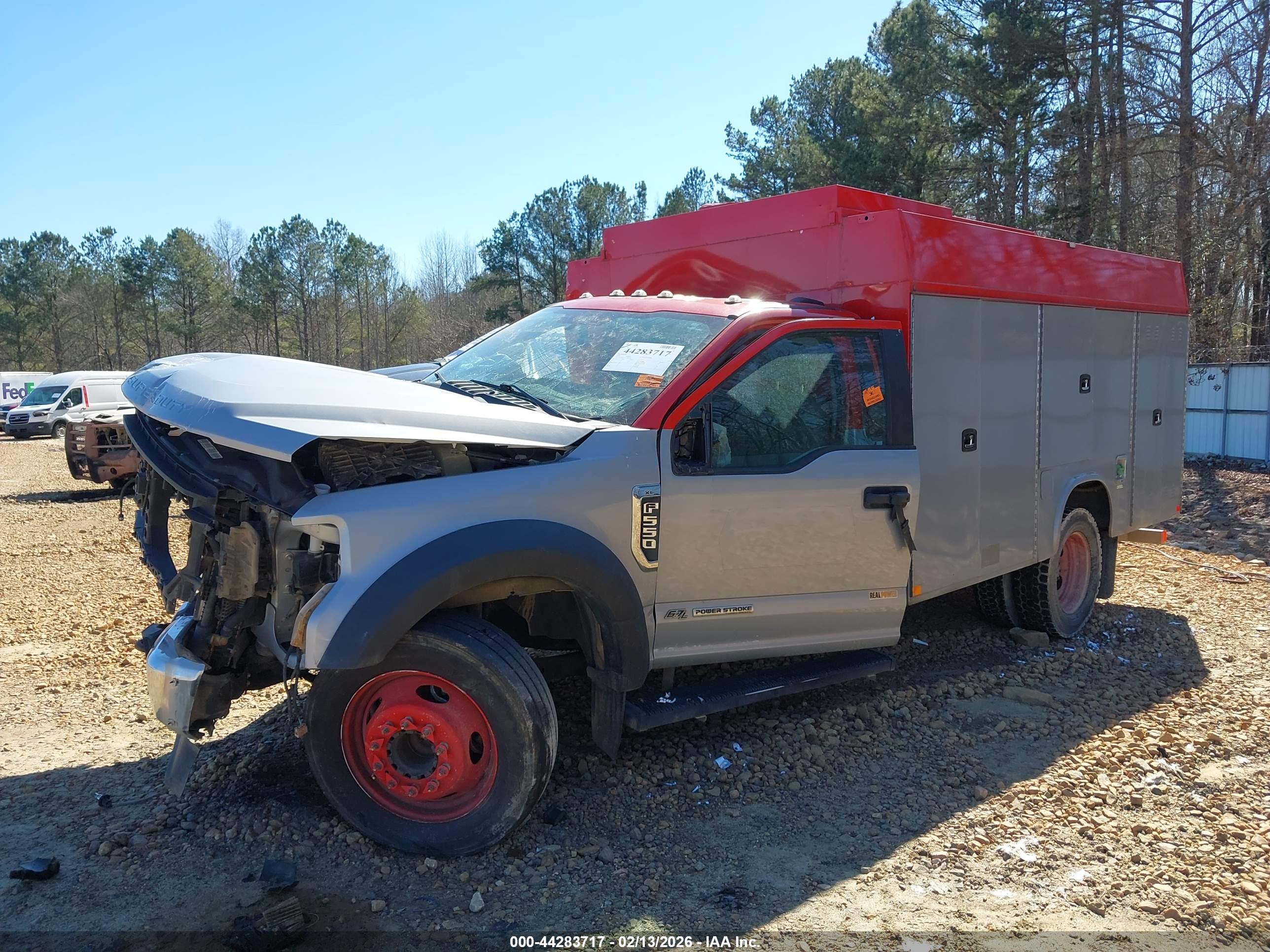 FORD F-550 image 2