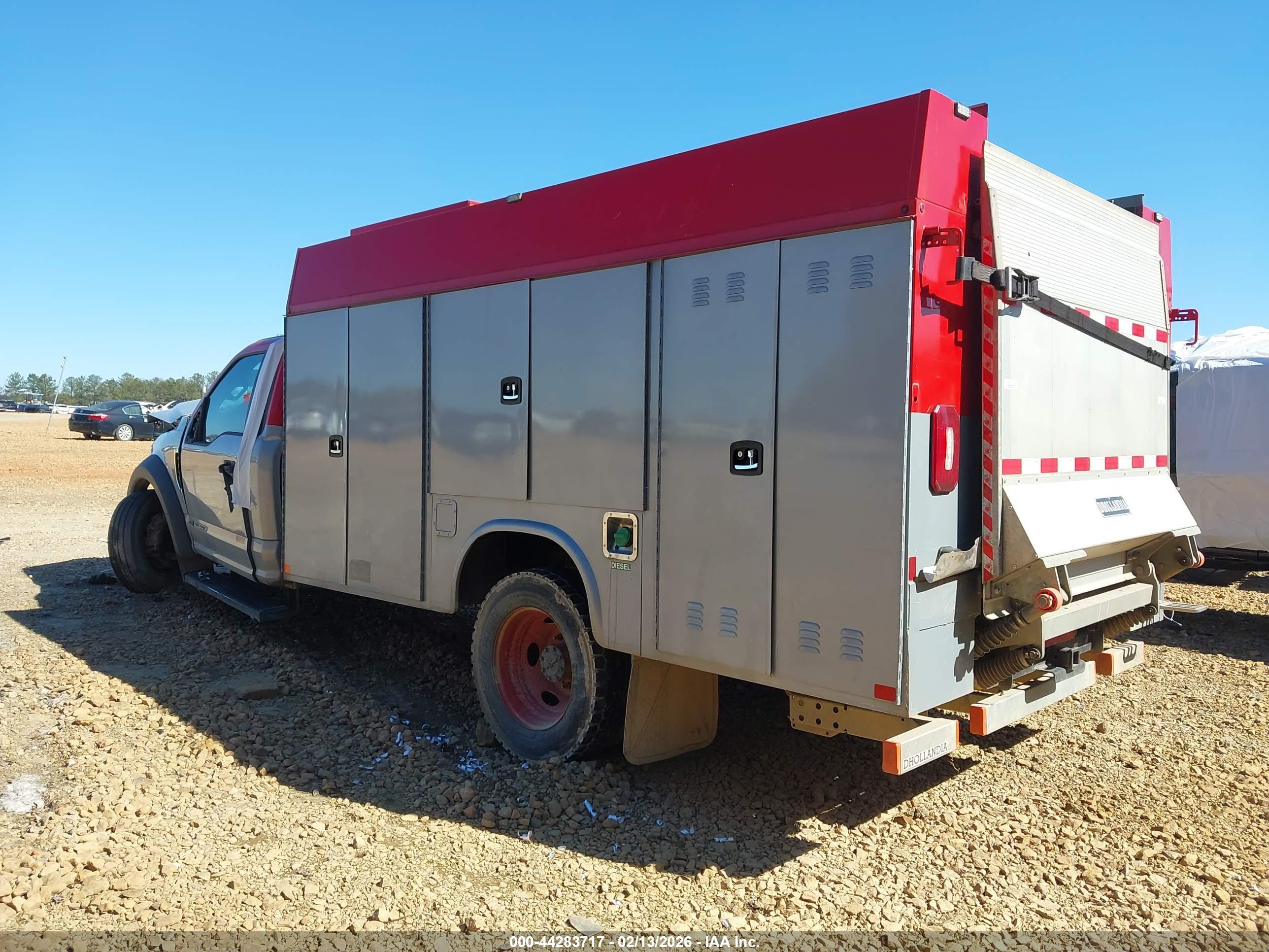 FORD F-550 image 3