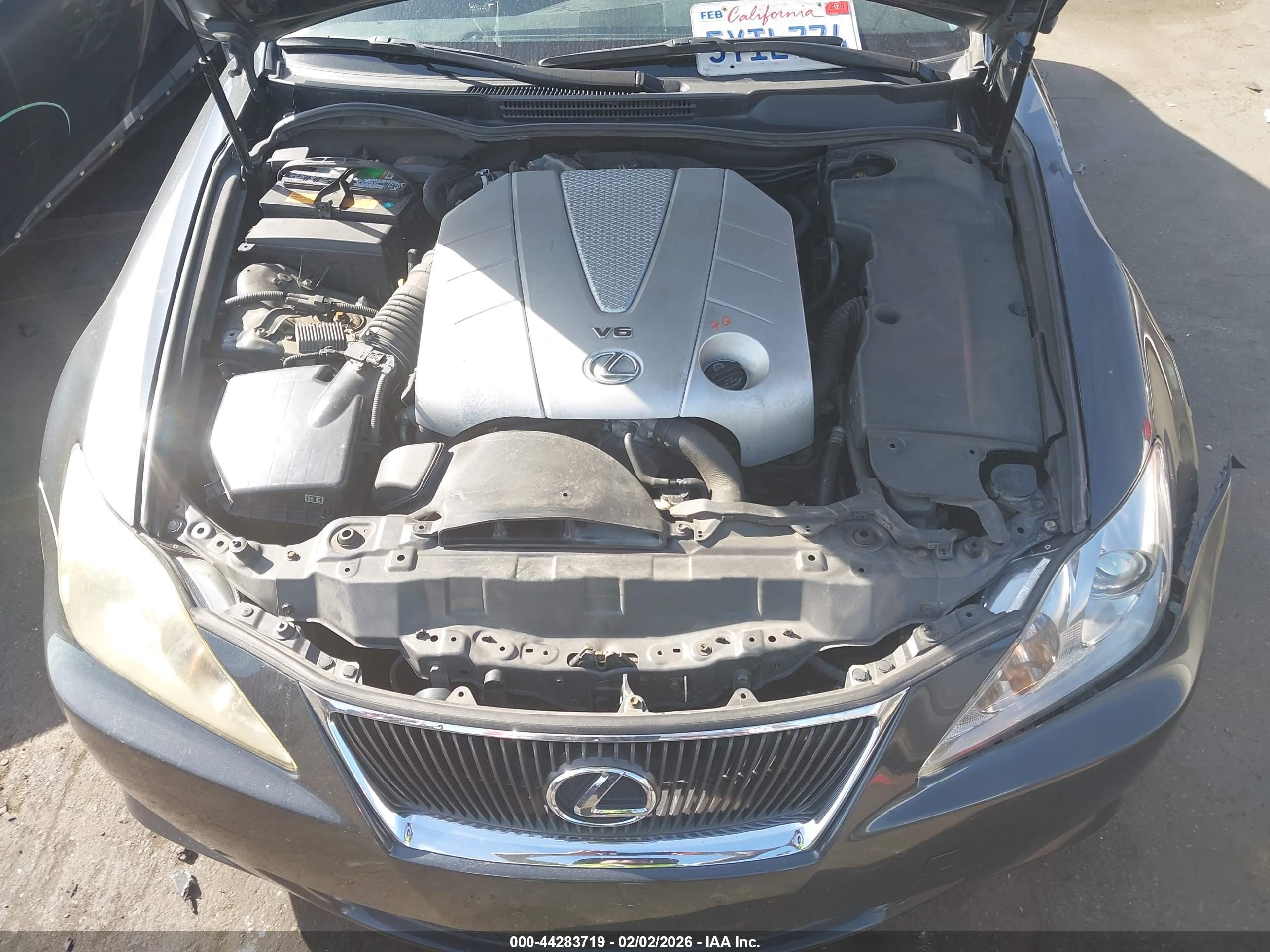 LEXUS IS image 10