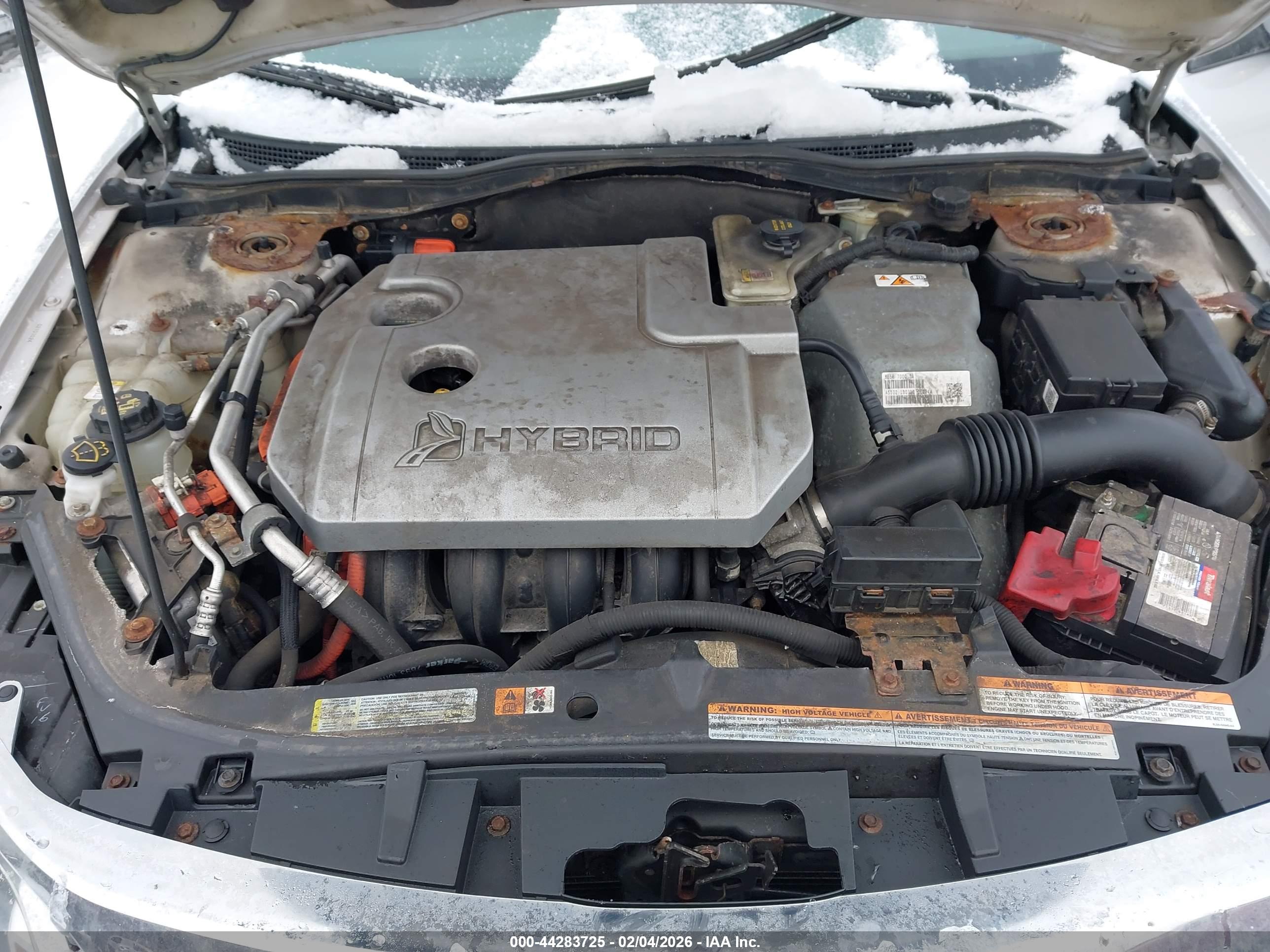 FORD FUSION image 10