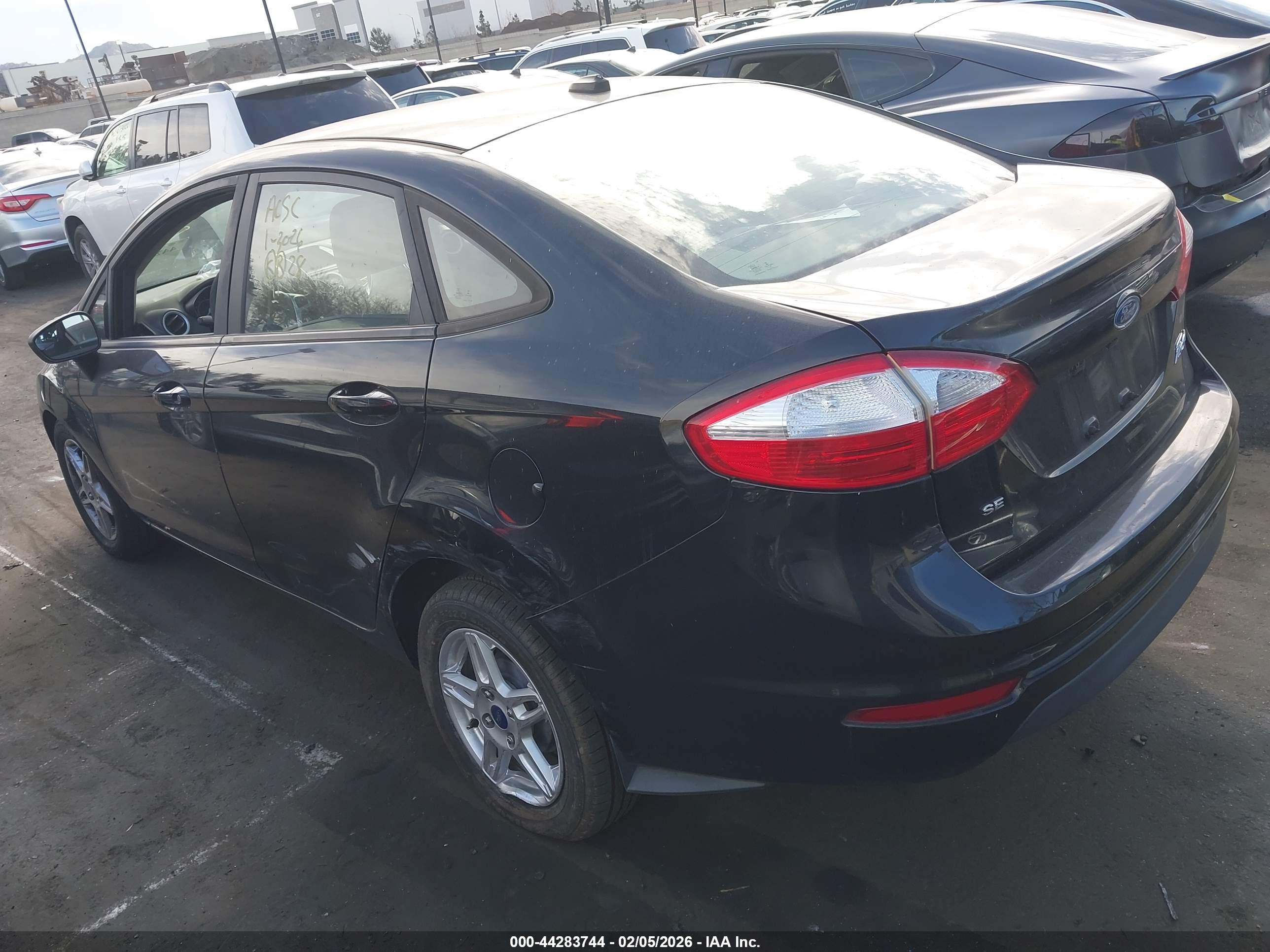 FORD FIESTA image 3