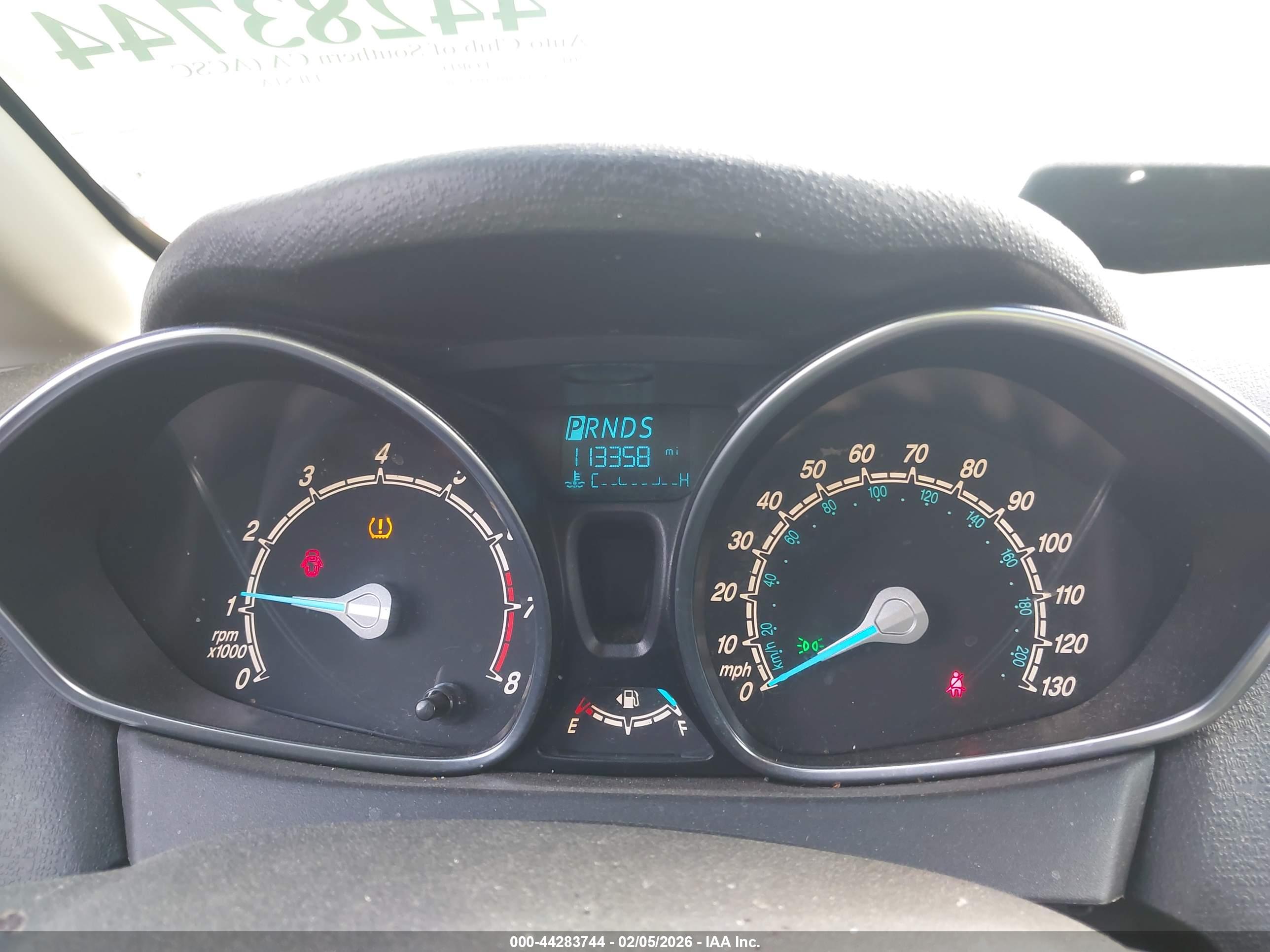FORD FIESTA image 7