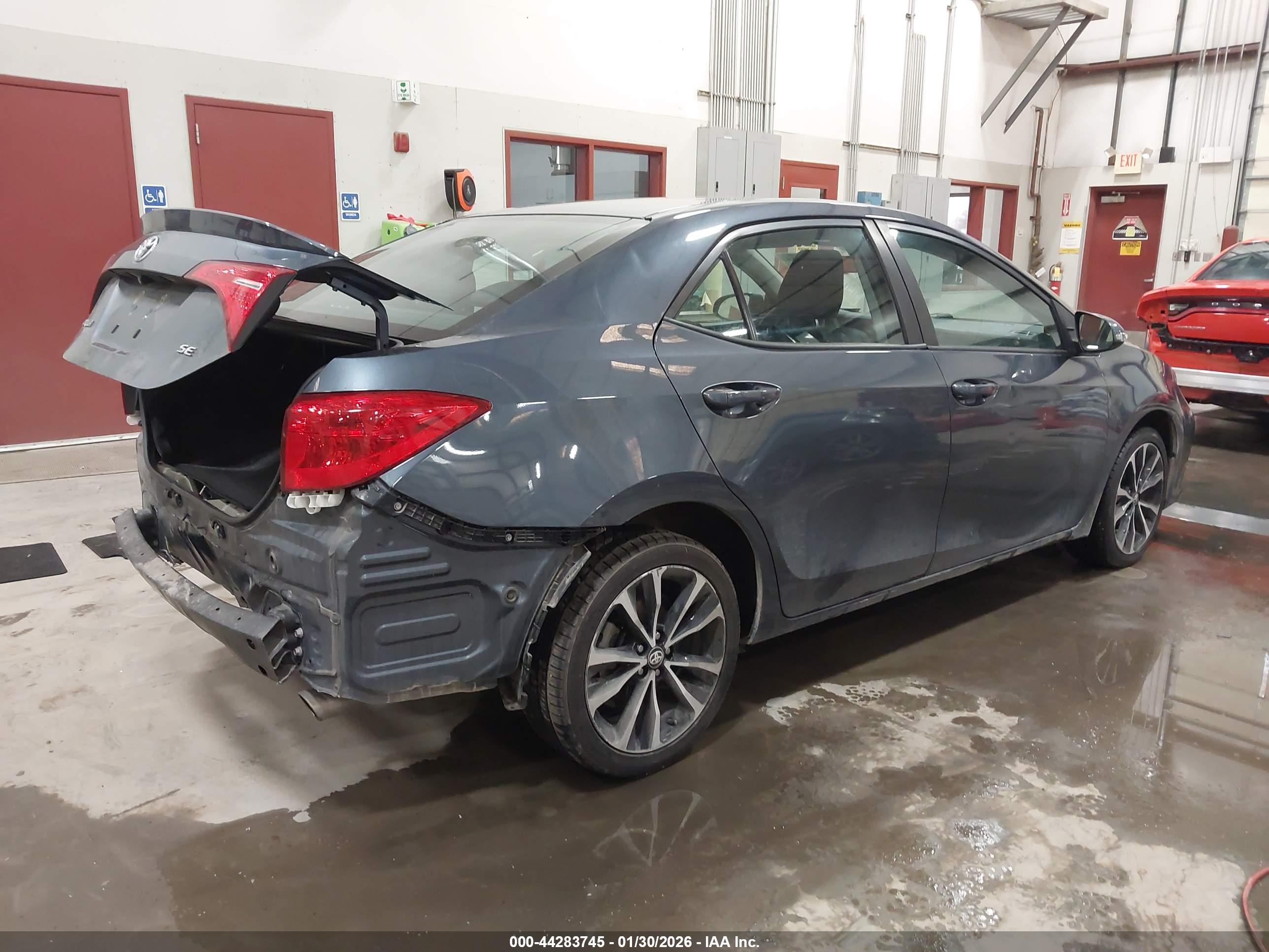 TOYOTA COROLLA image 4