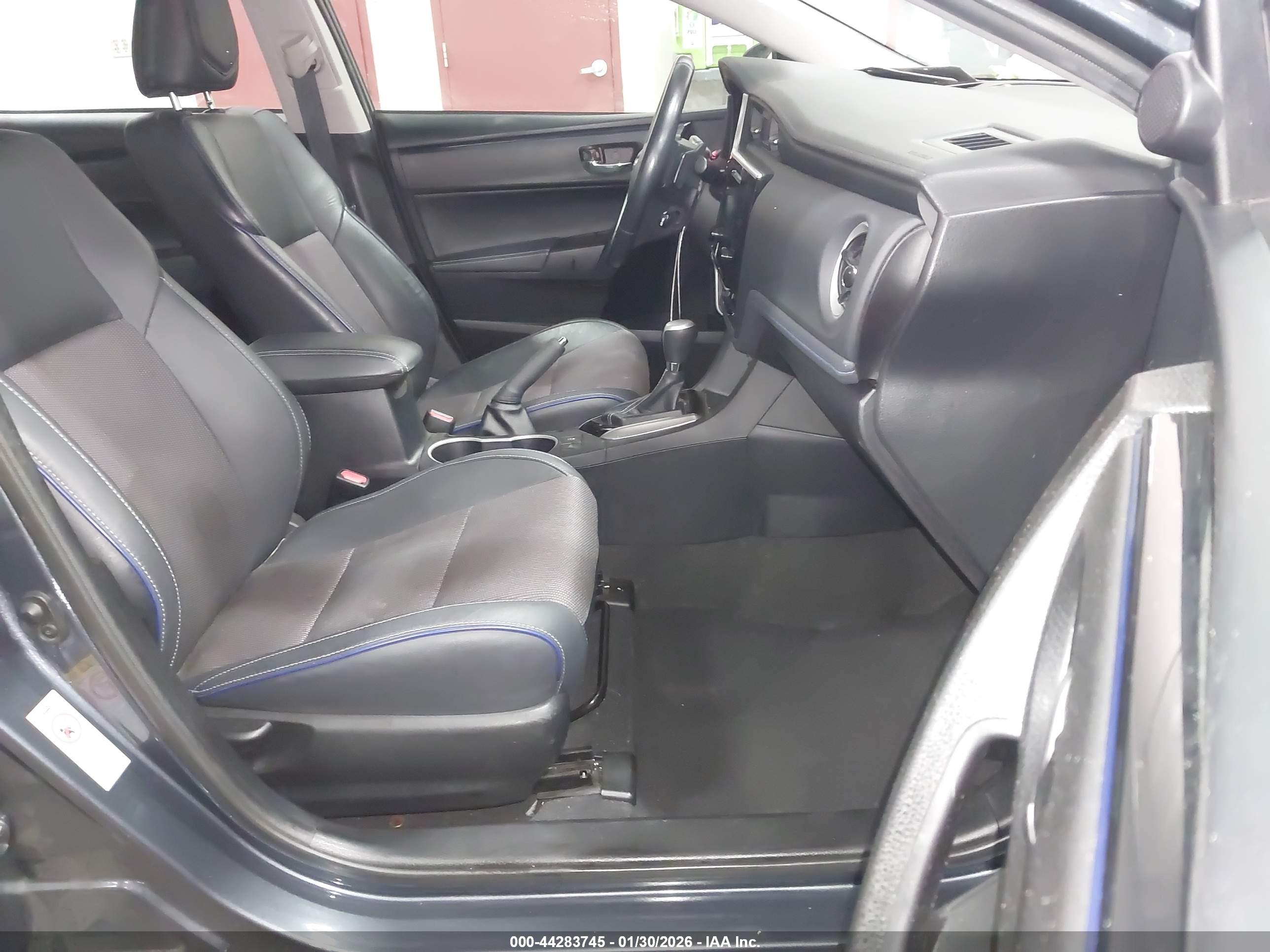 TOYOTA COROLLA image 5
