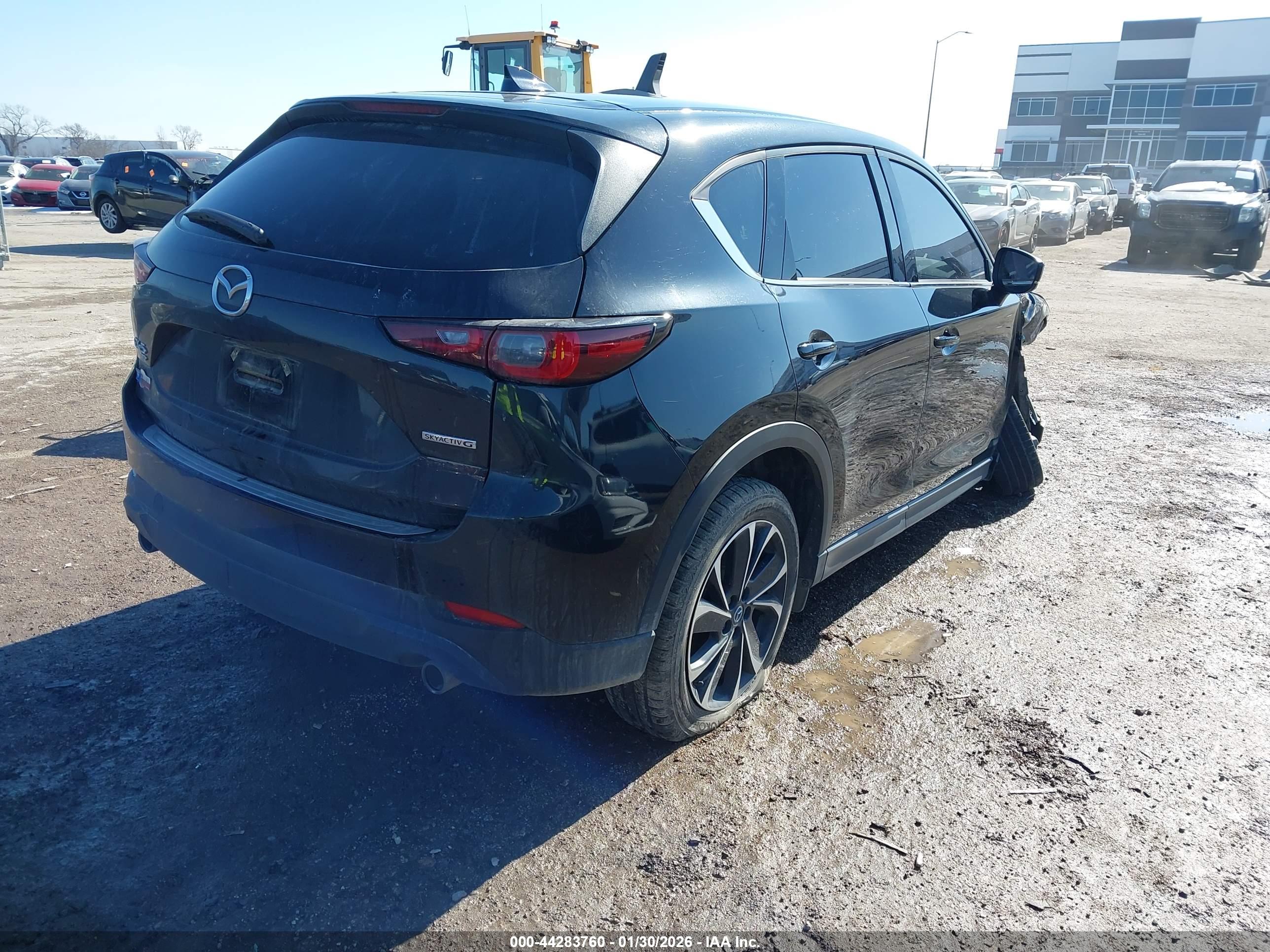 MAZDA CX-5 image 4