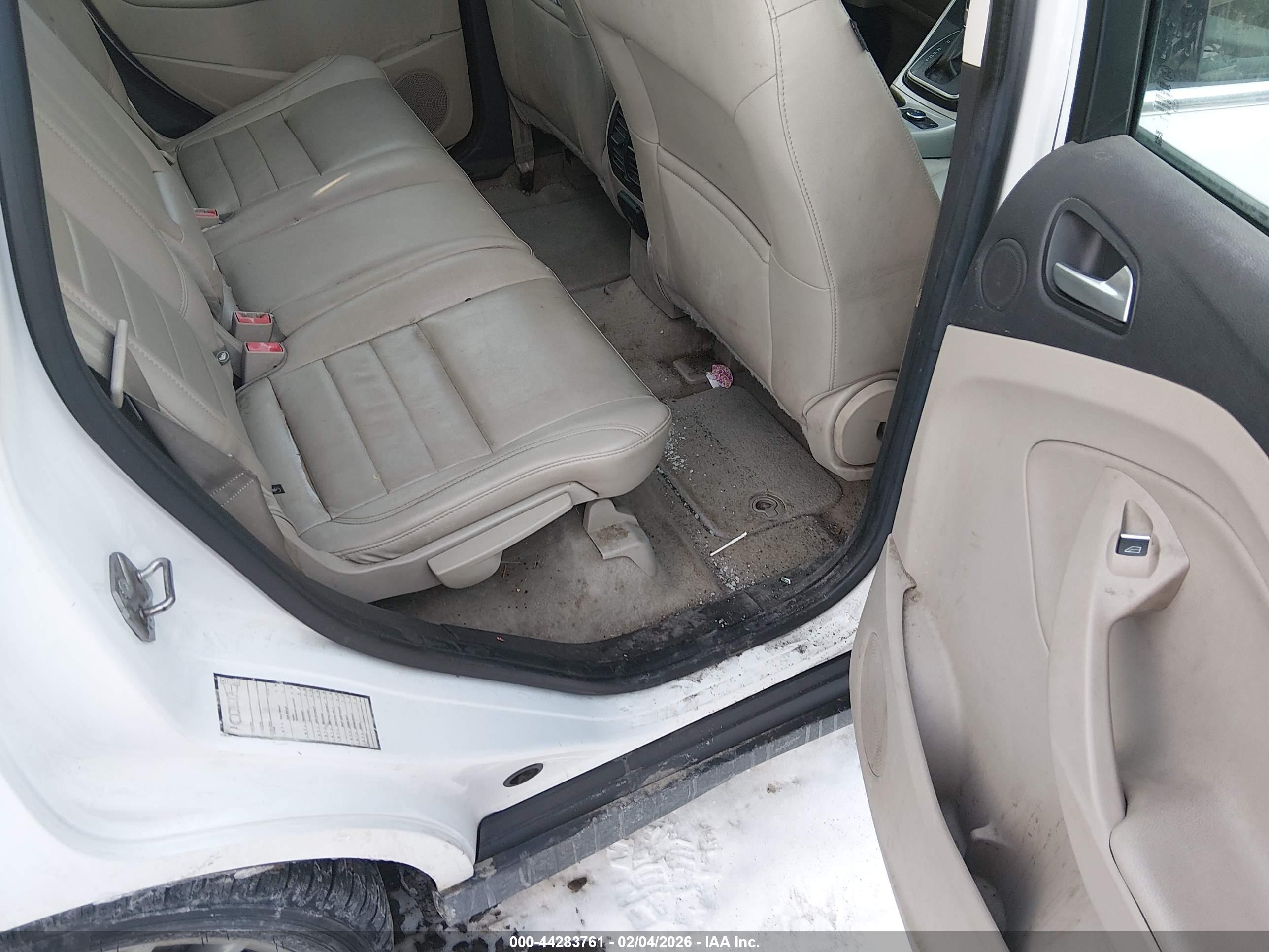 FORD C-MAX image 8