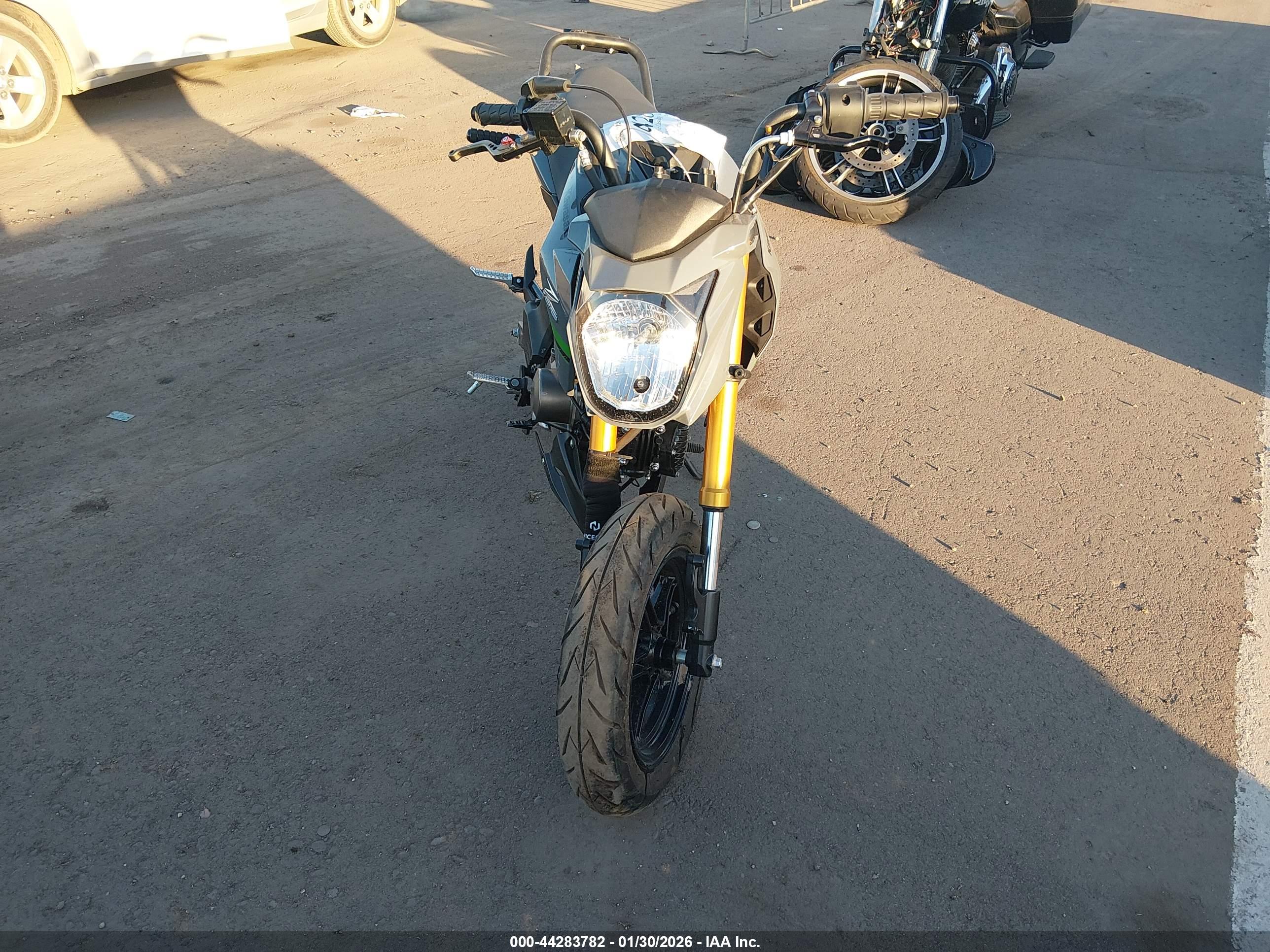 KAWASAKI BR125 image 5