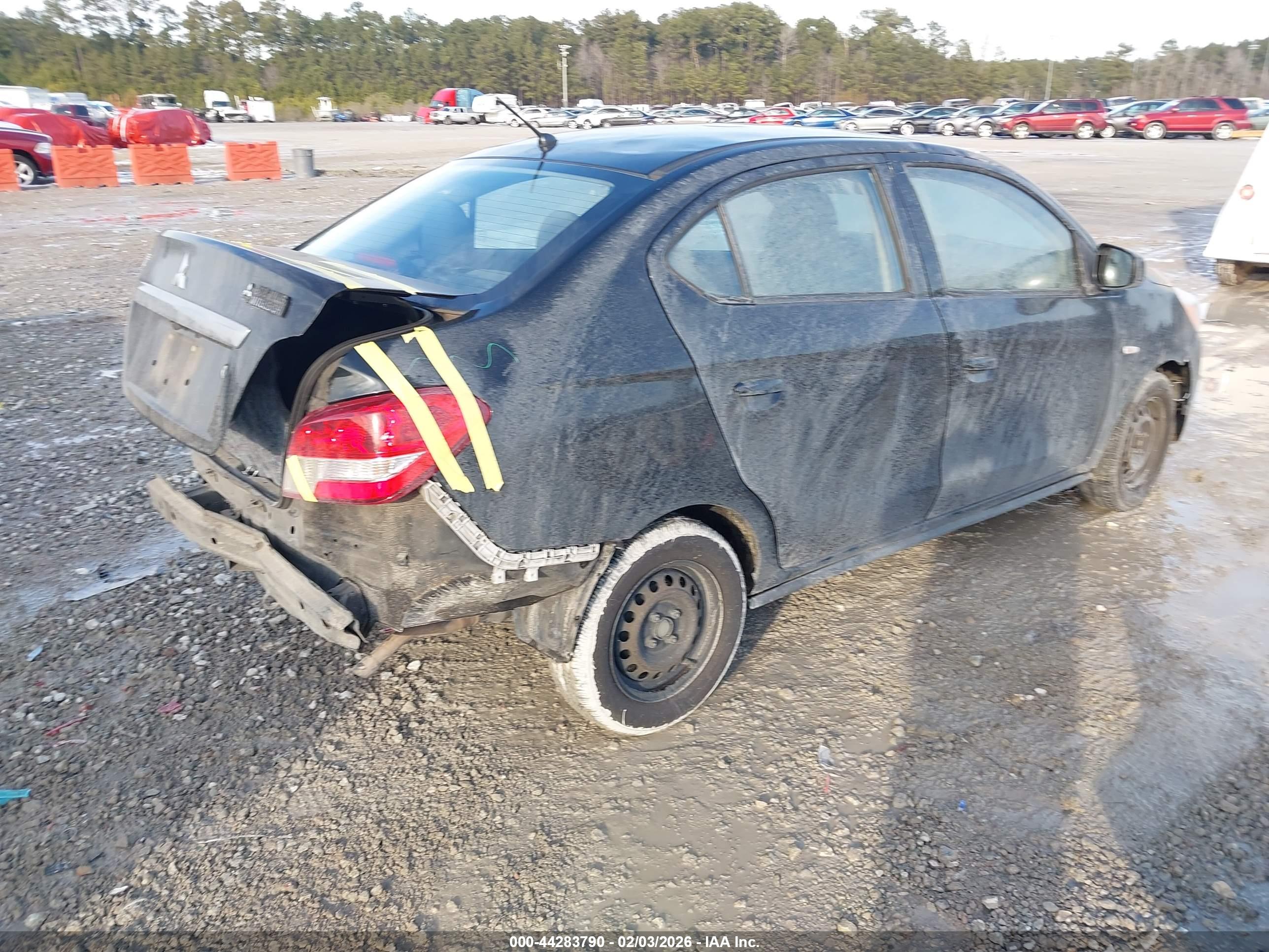 MITSUBISHI MIRAGE image 4