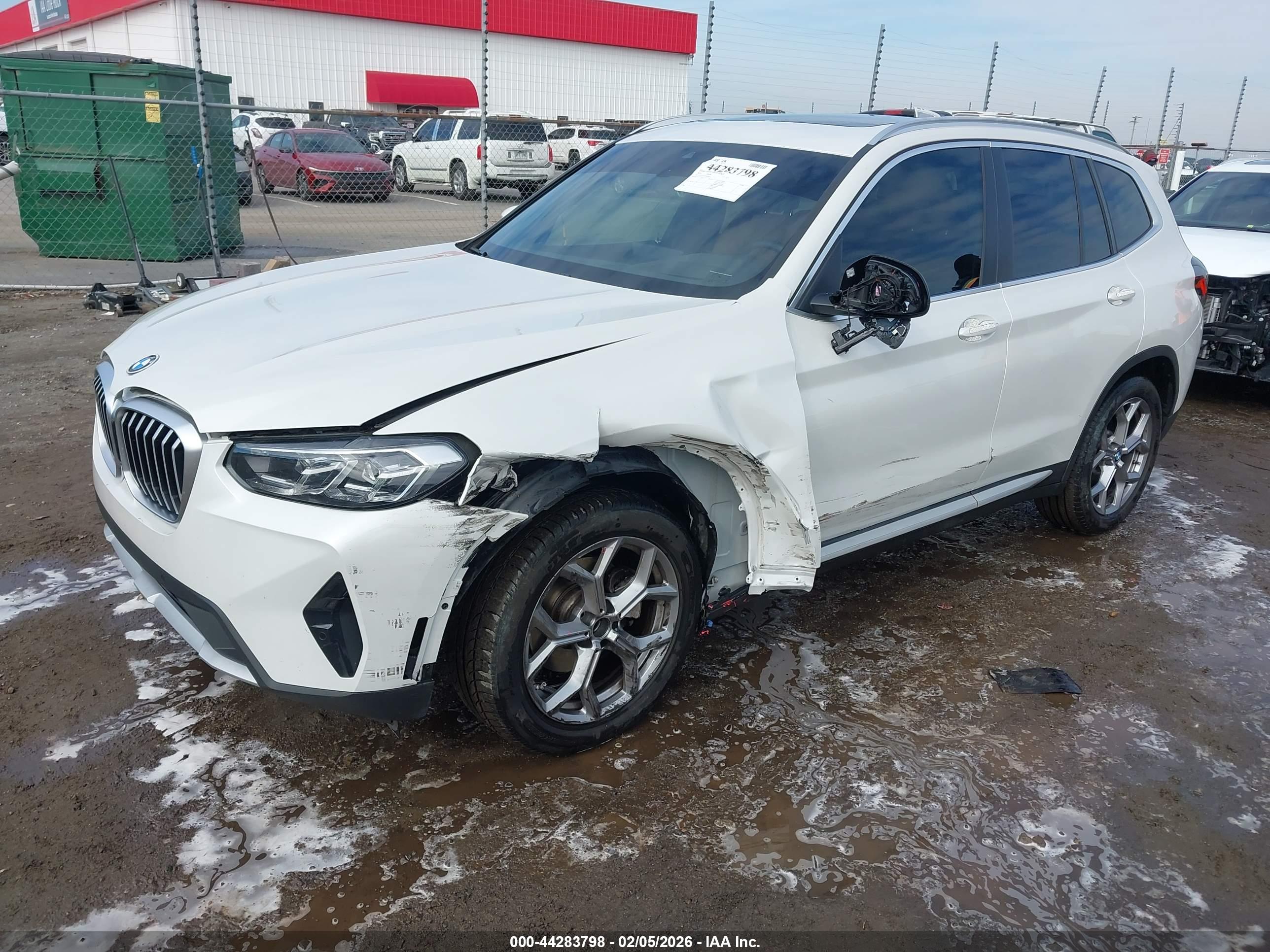 BMW X3 image 2