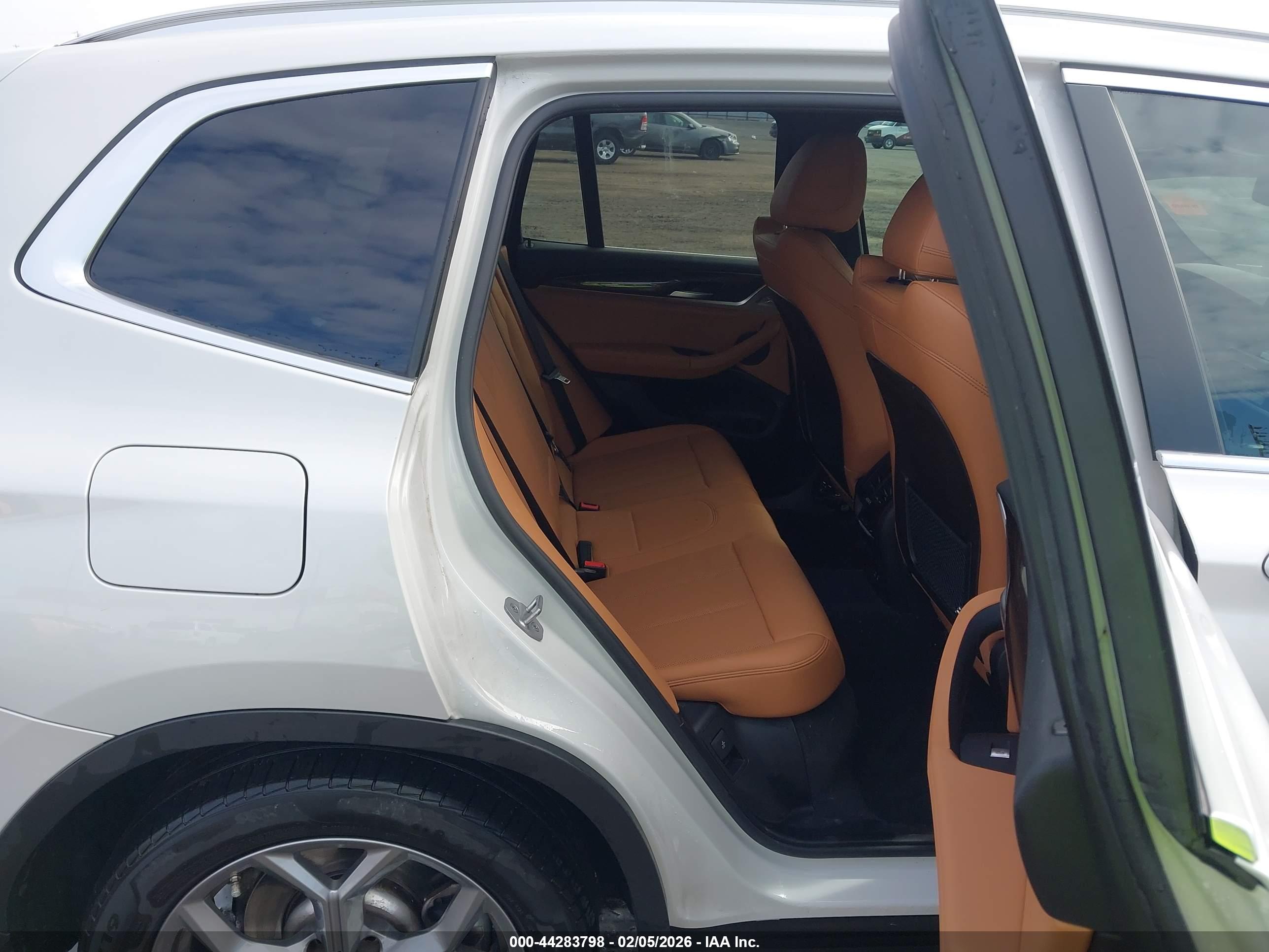 BMW X3 image 8