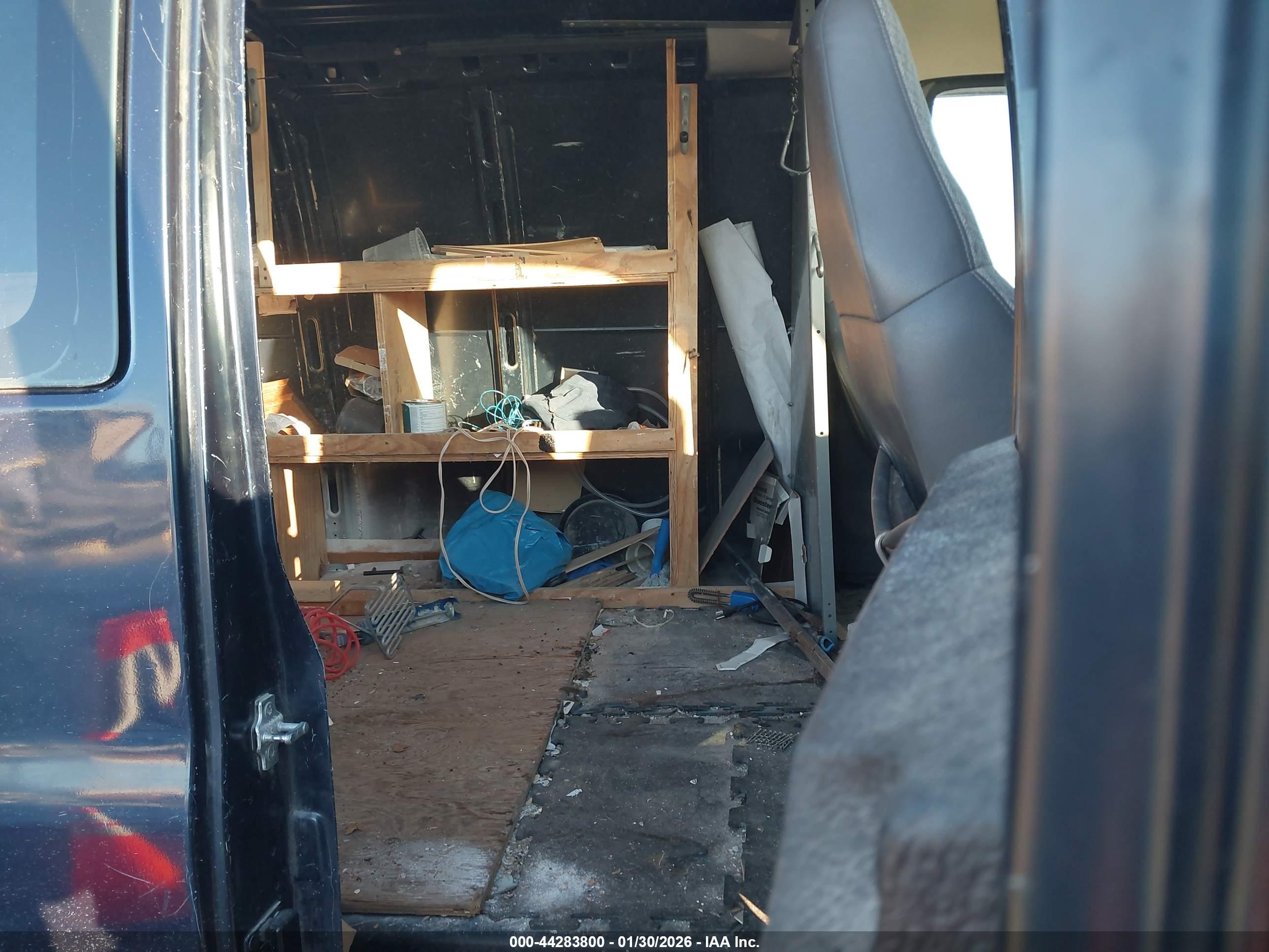 CHEVROLET EXPRESS image 8
