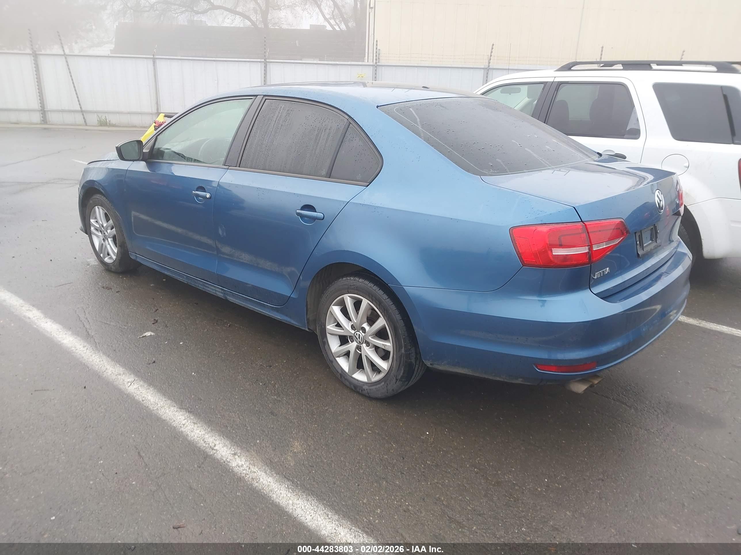VOLKSWAGEN JETTA image 3