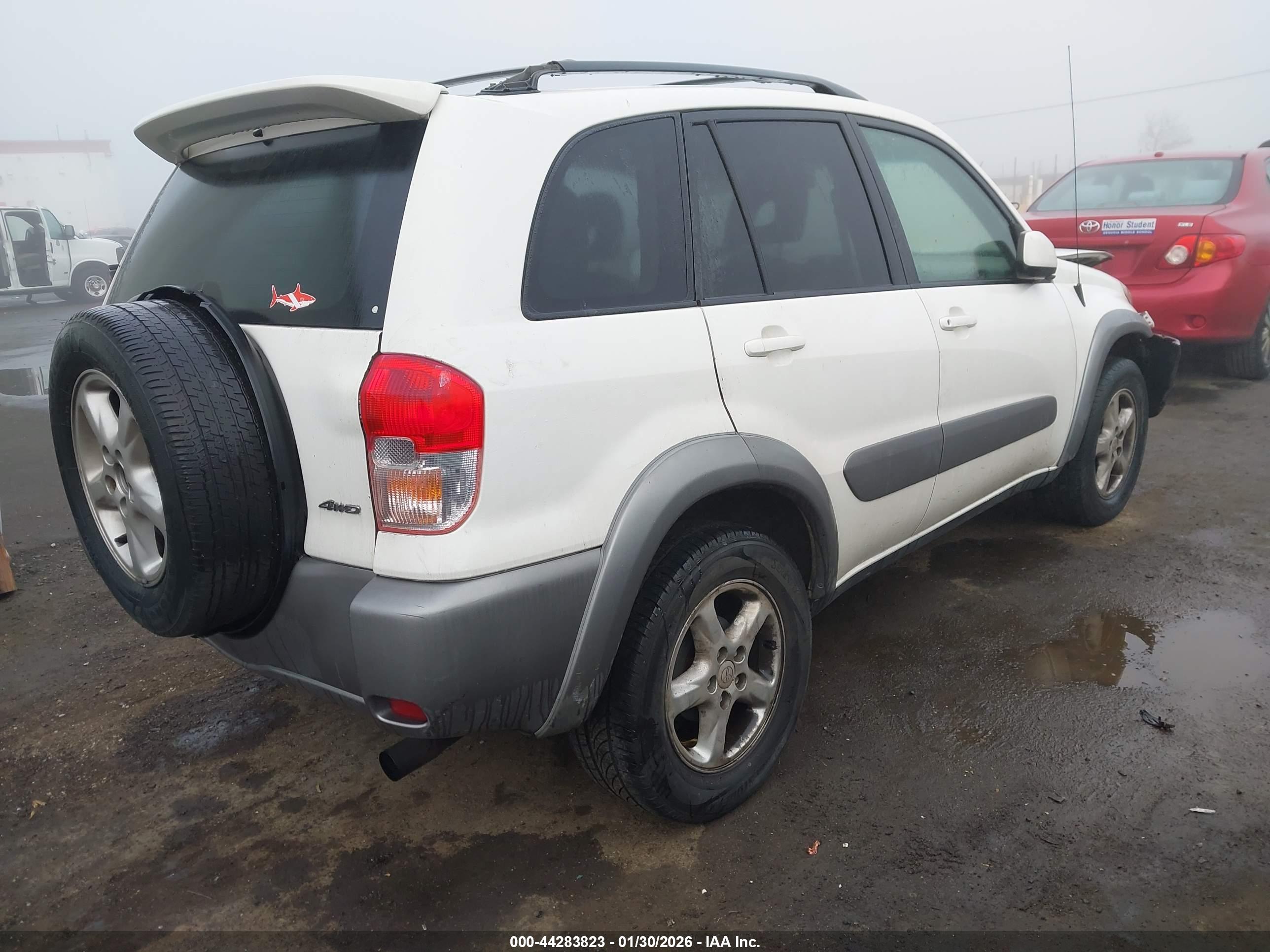 TOYOTA RAV4 image 4
