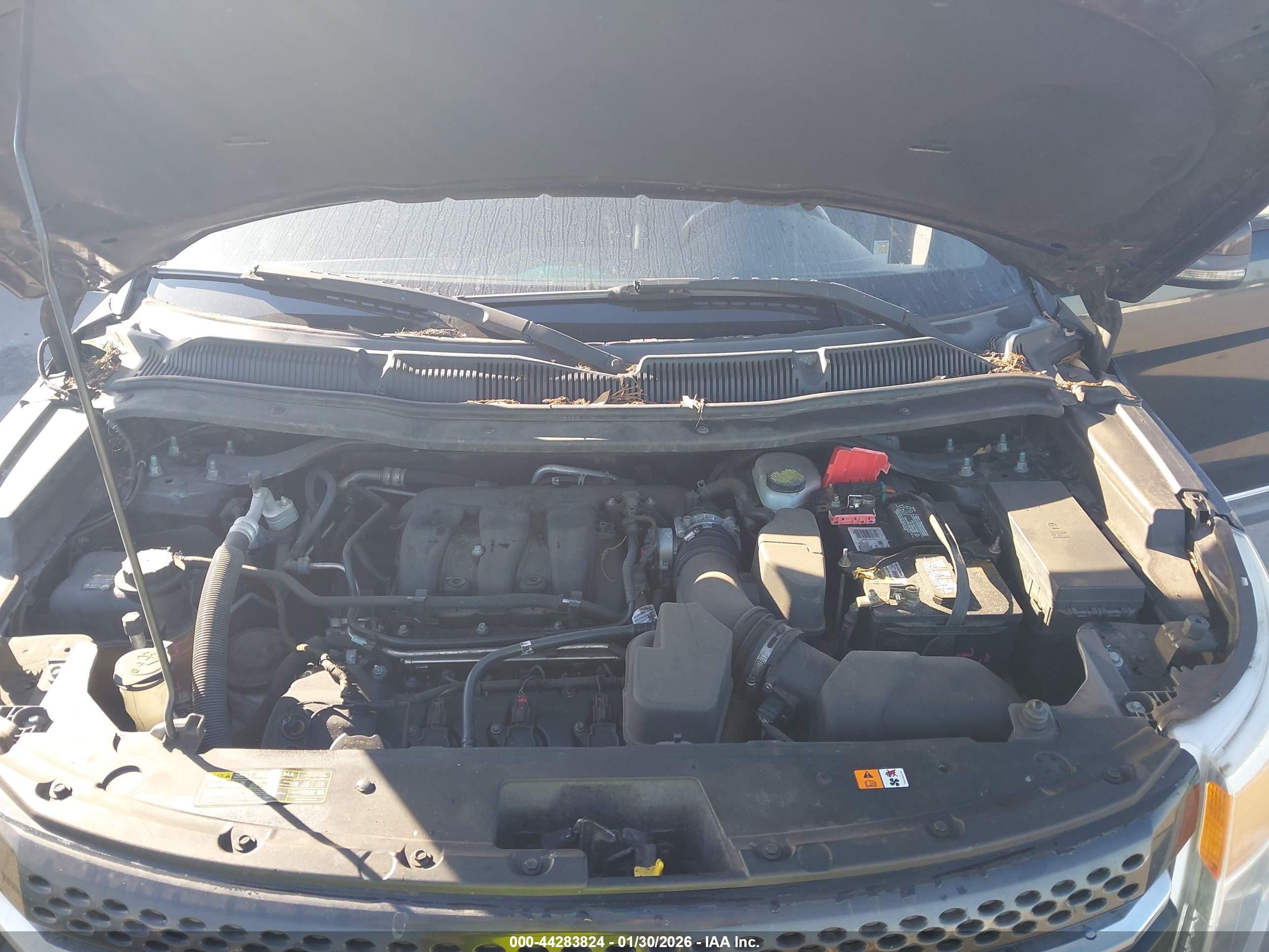 FORD EXPLORER image 10