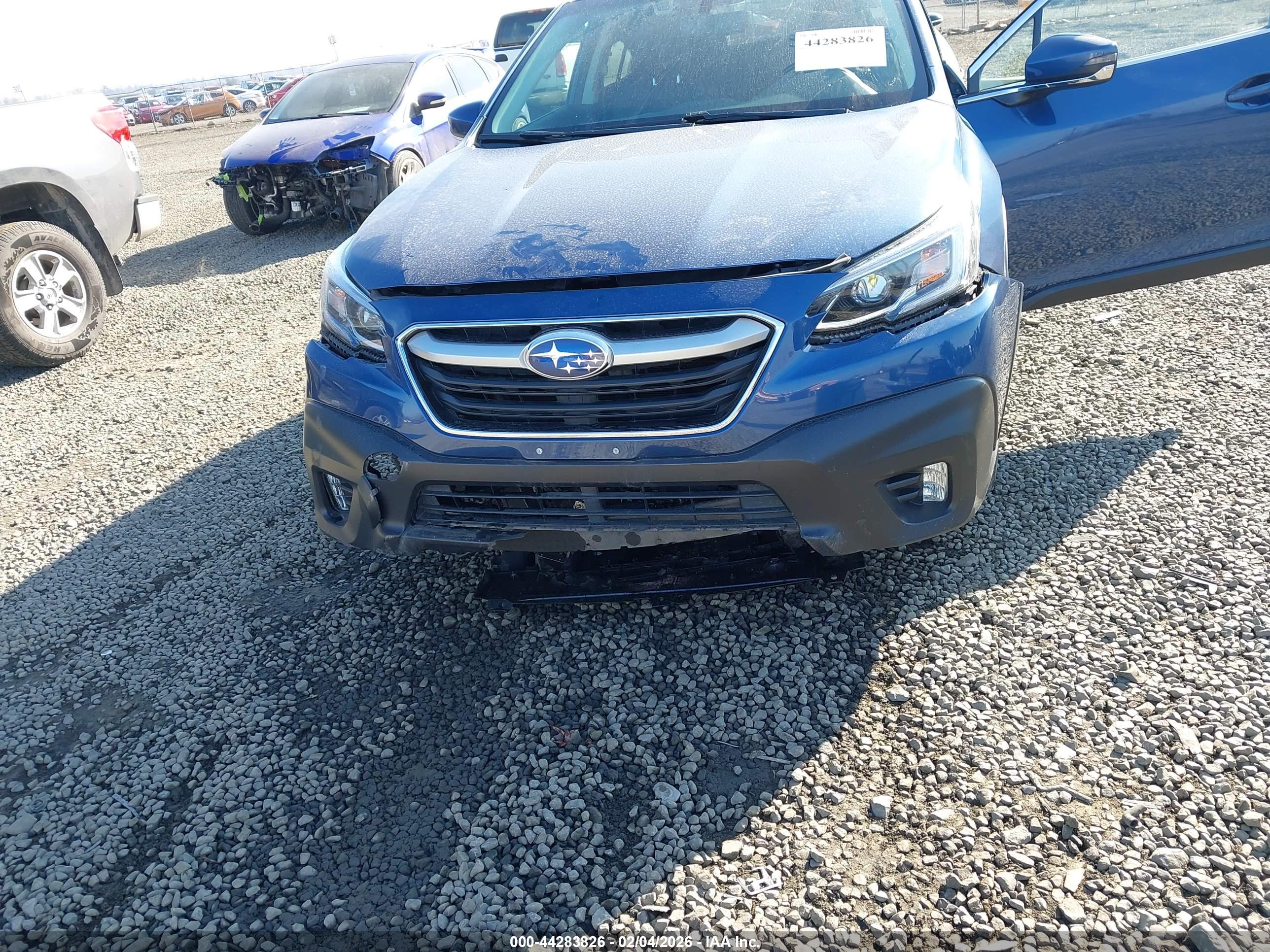 SUBARU OUTBACK image 6