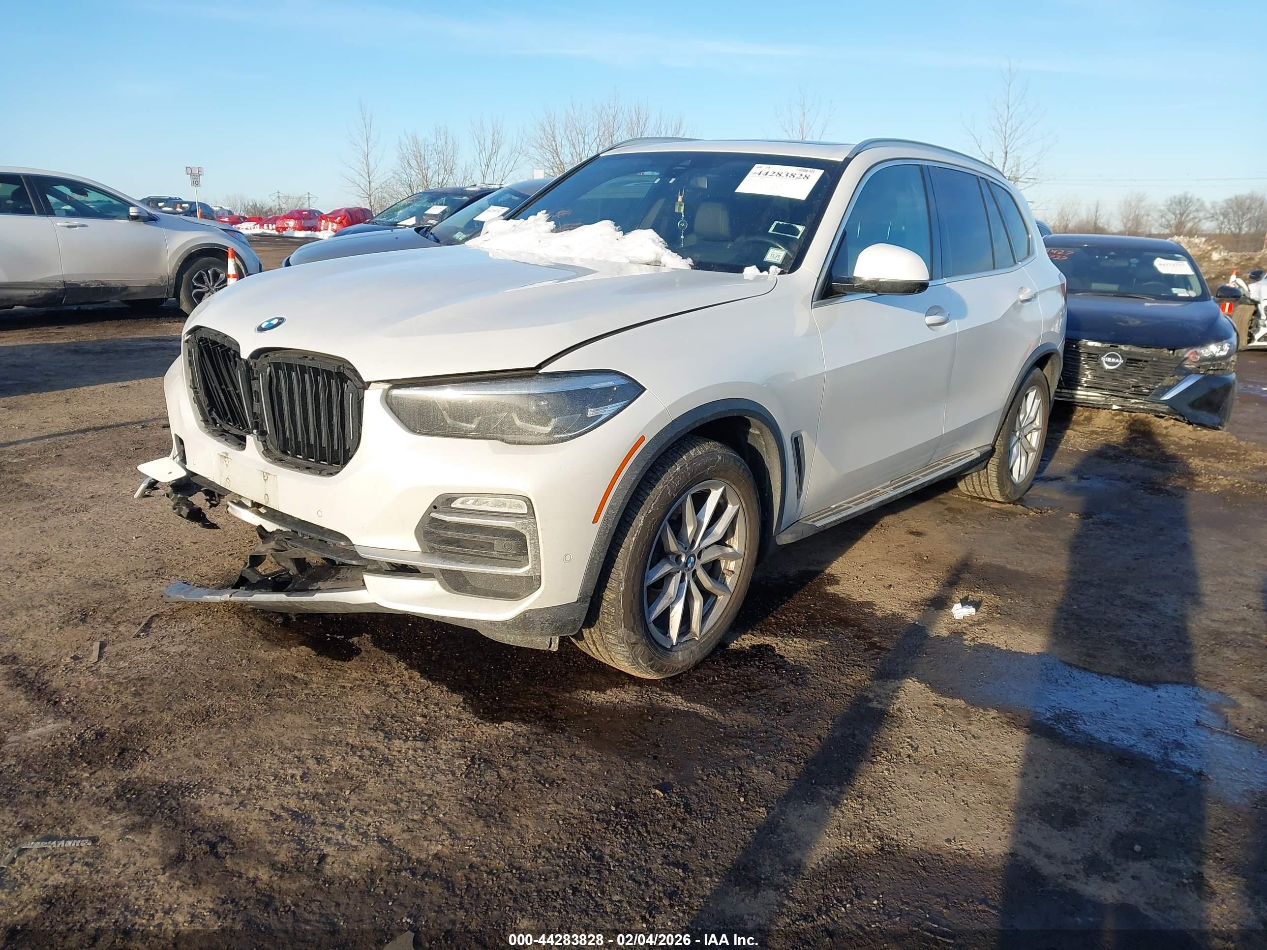 BMW X5 image 2