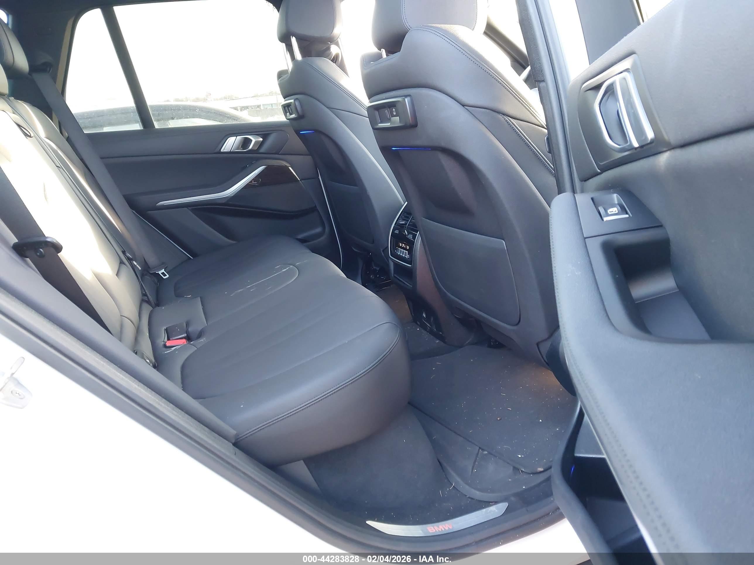 BMW X5 image 8