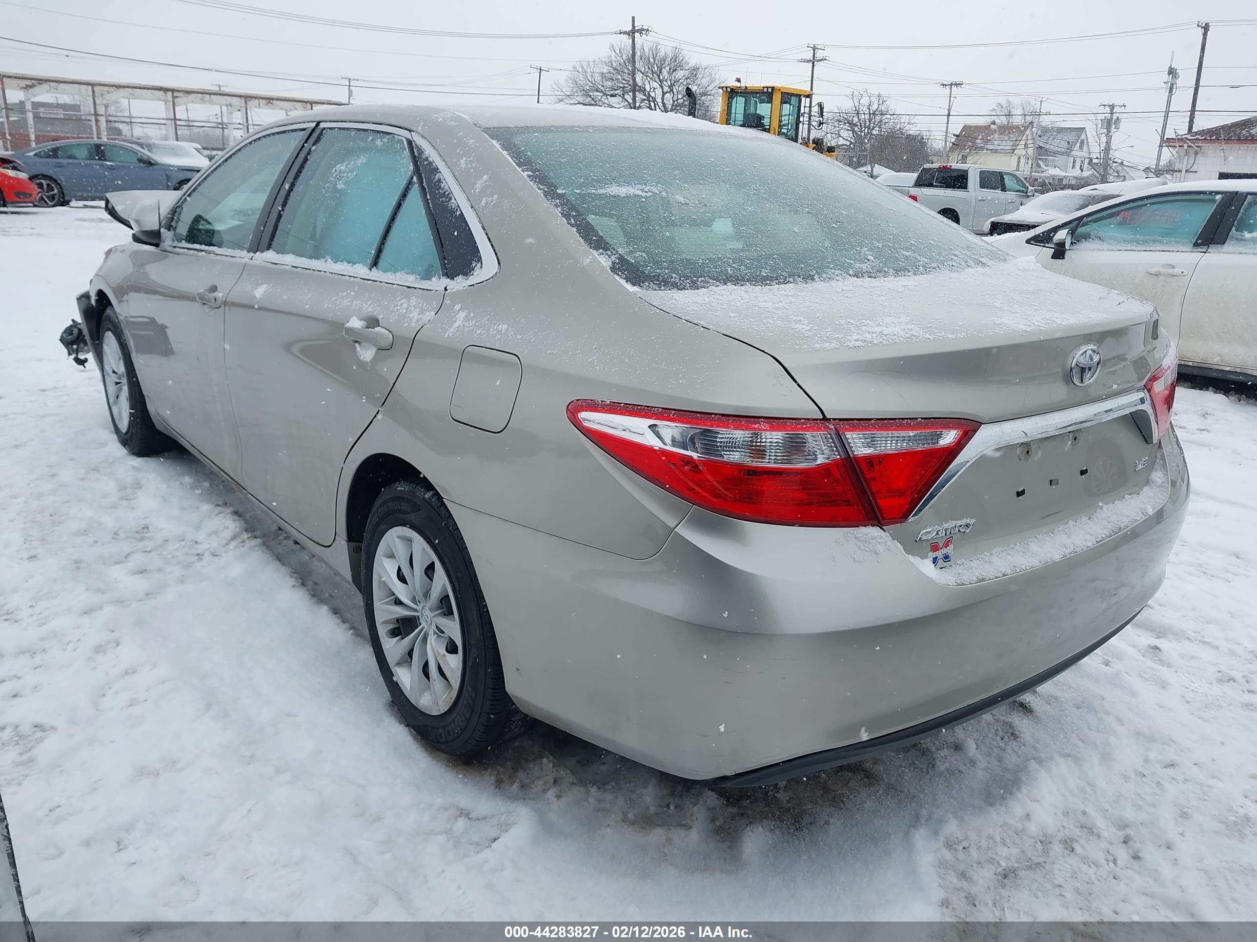 TOYOTA CAMRY image 3