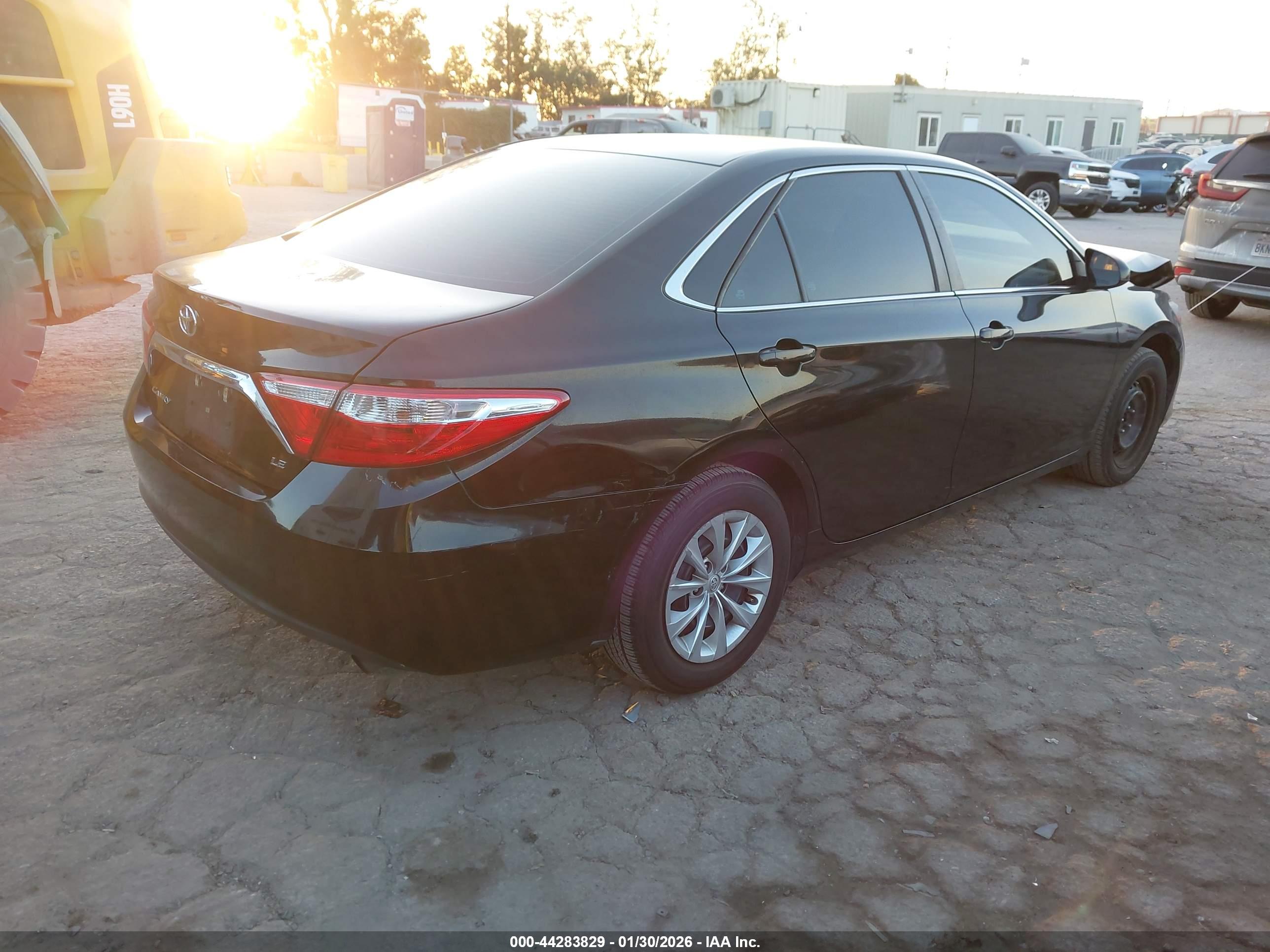 TOYOTA CAMRY image 4