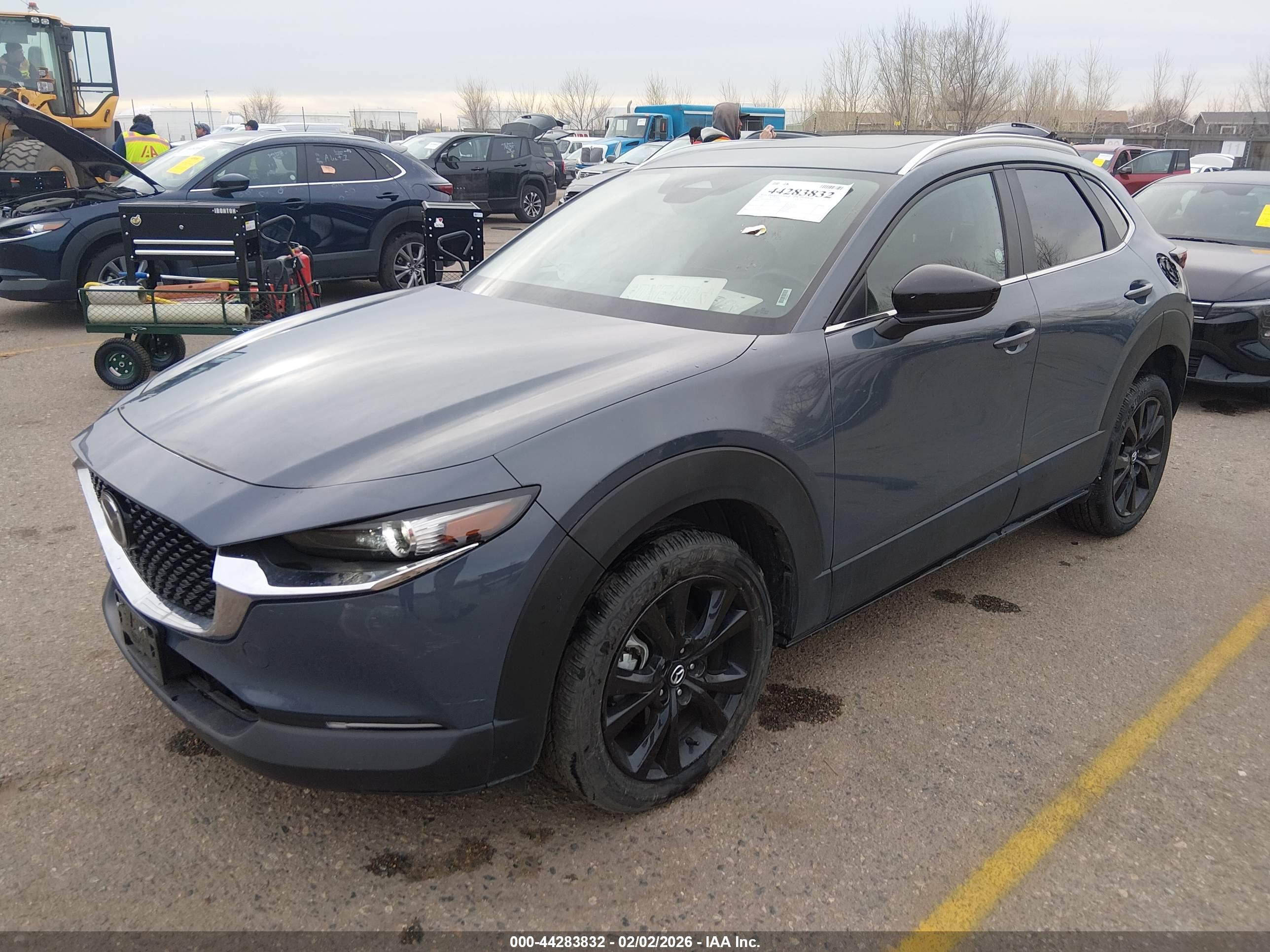 MAZDA CX-30 image 2
