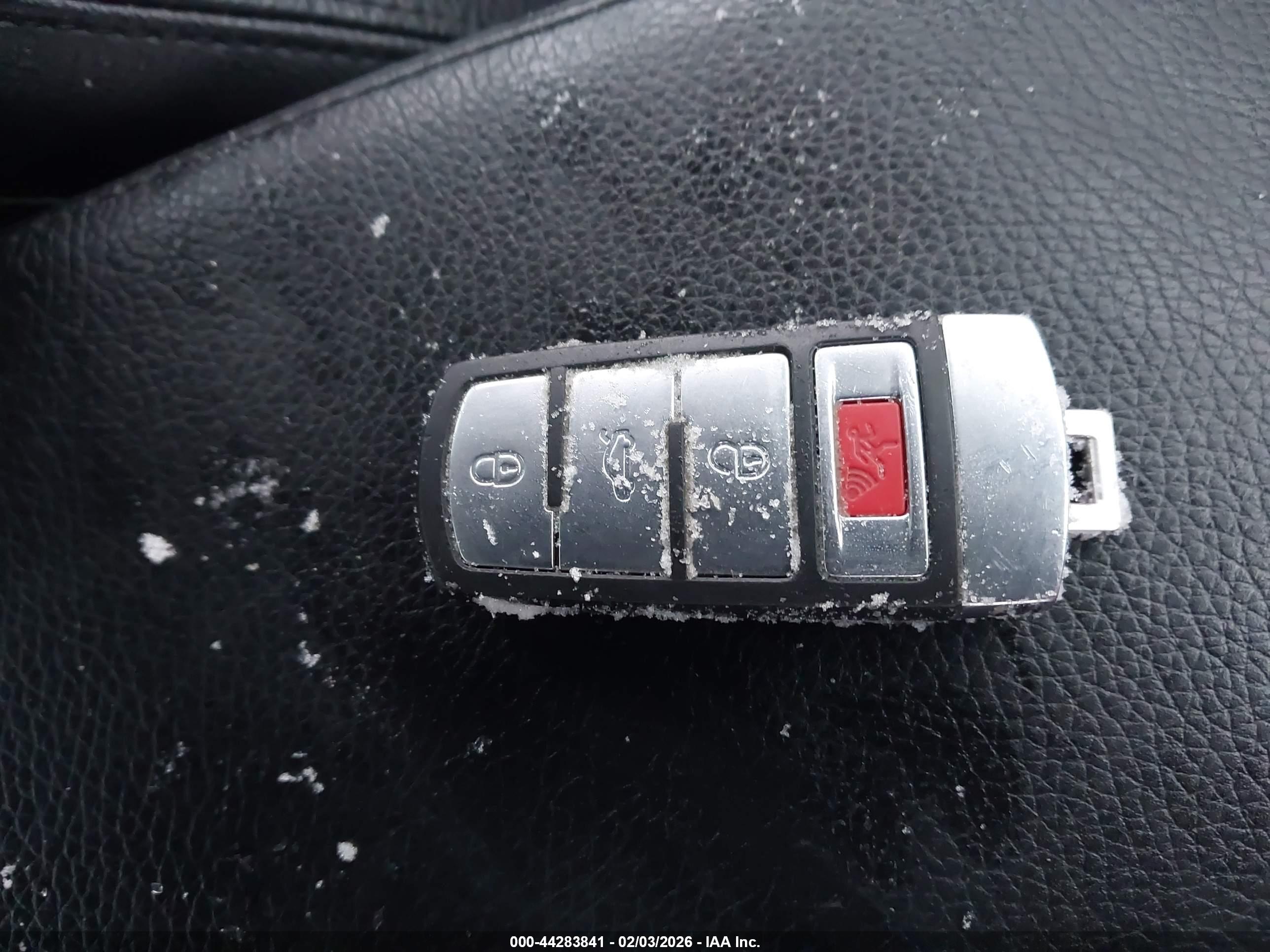 VOLKSWAGEN CC image 11