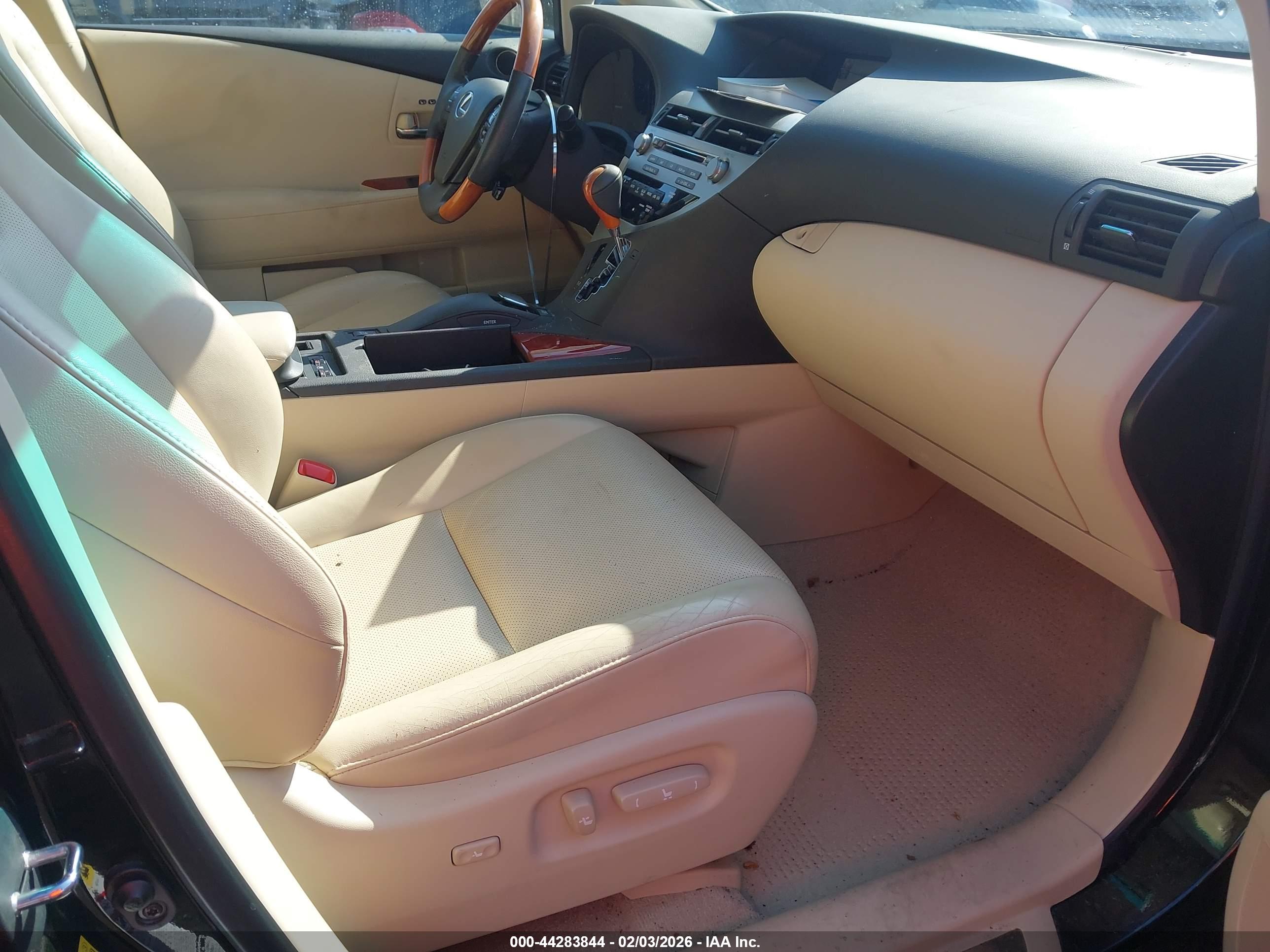 LEXUS RX image 5