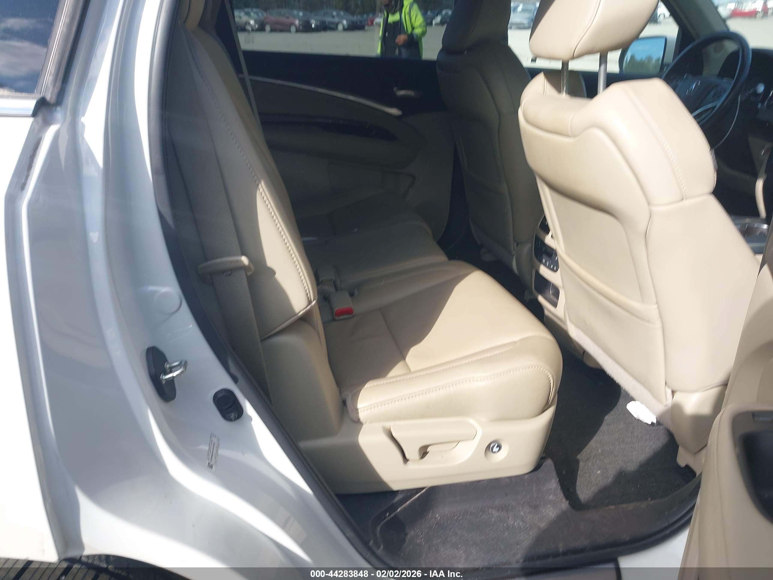 ACURA MDX image 8