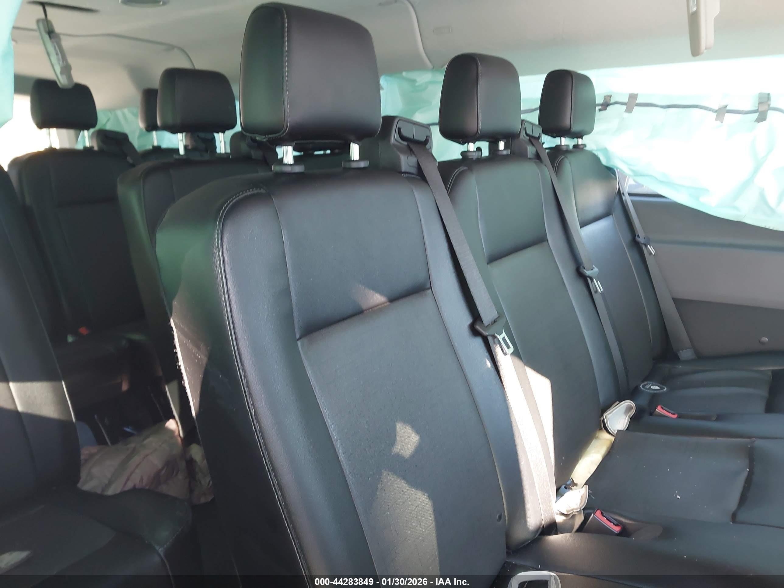 FORD TRANSIT-350 image 8