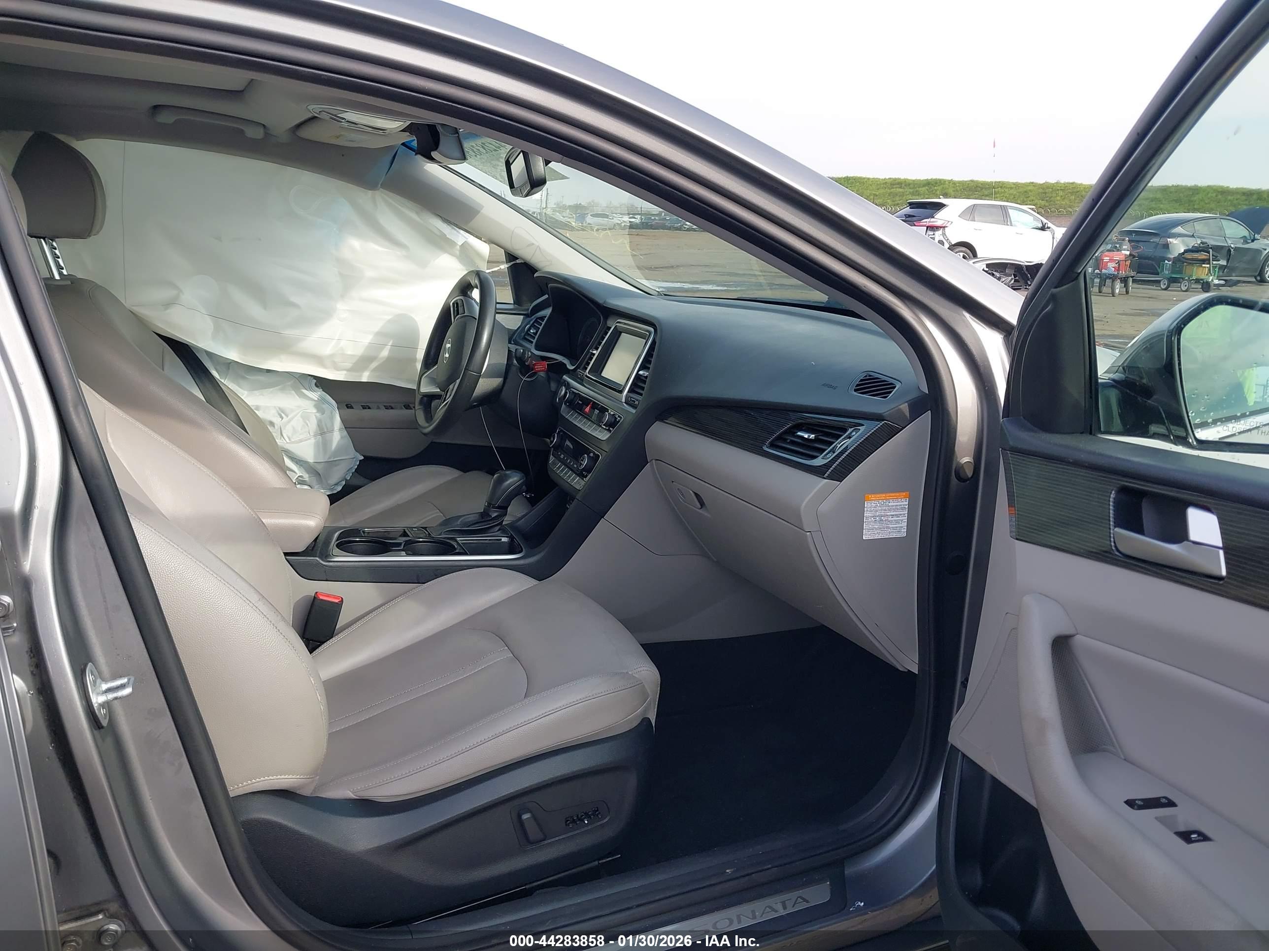 HYUNDAI SONATA image 5