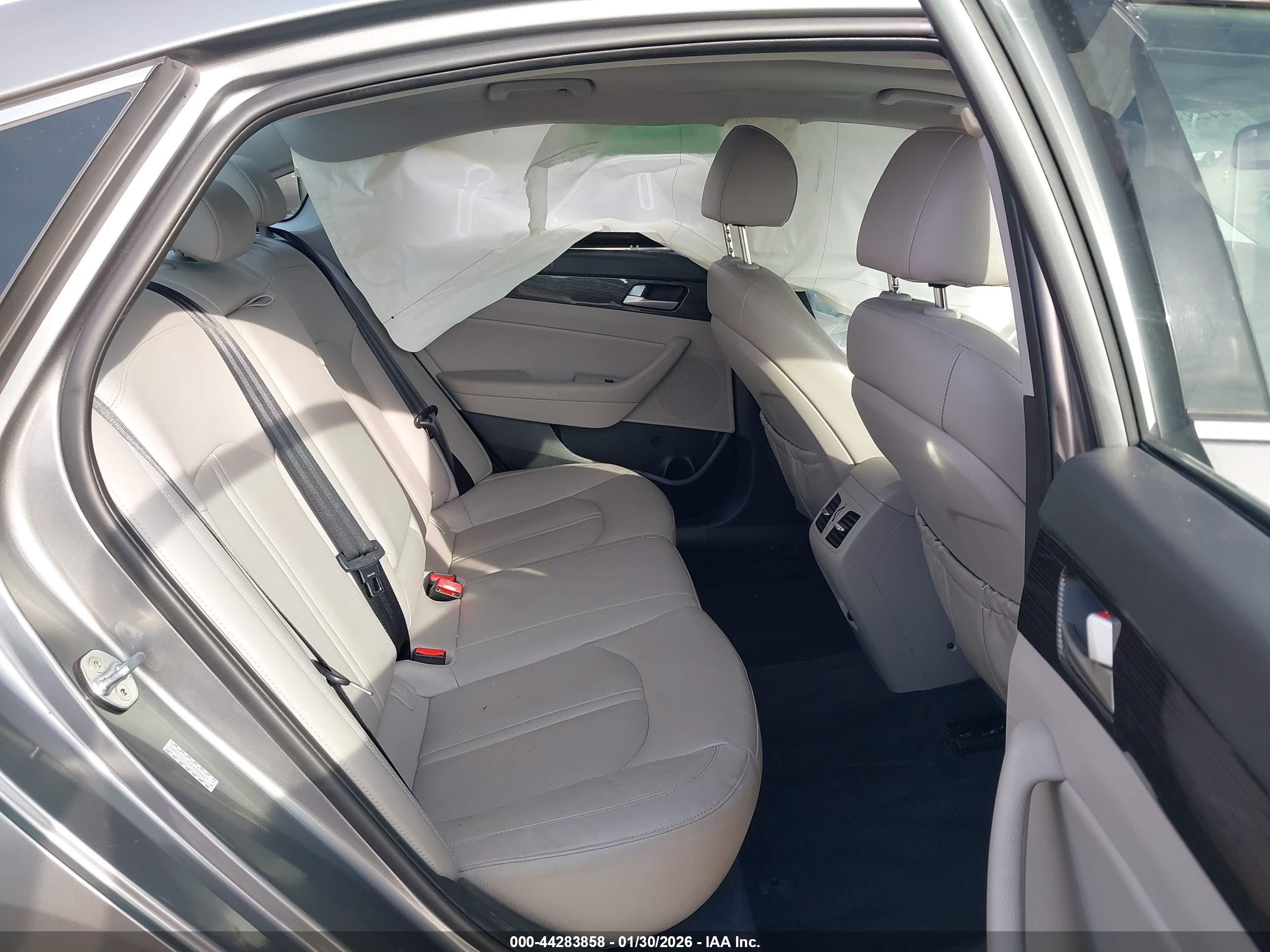 HYUNDAI SONATA image 8