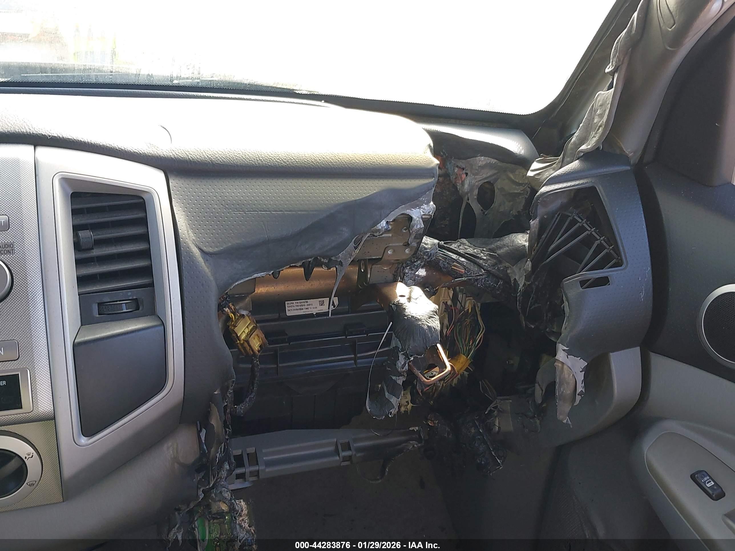 TOYOTA TACOMA image 6
